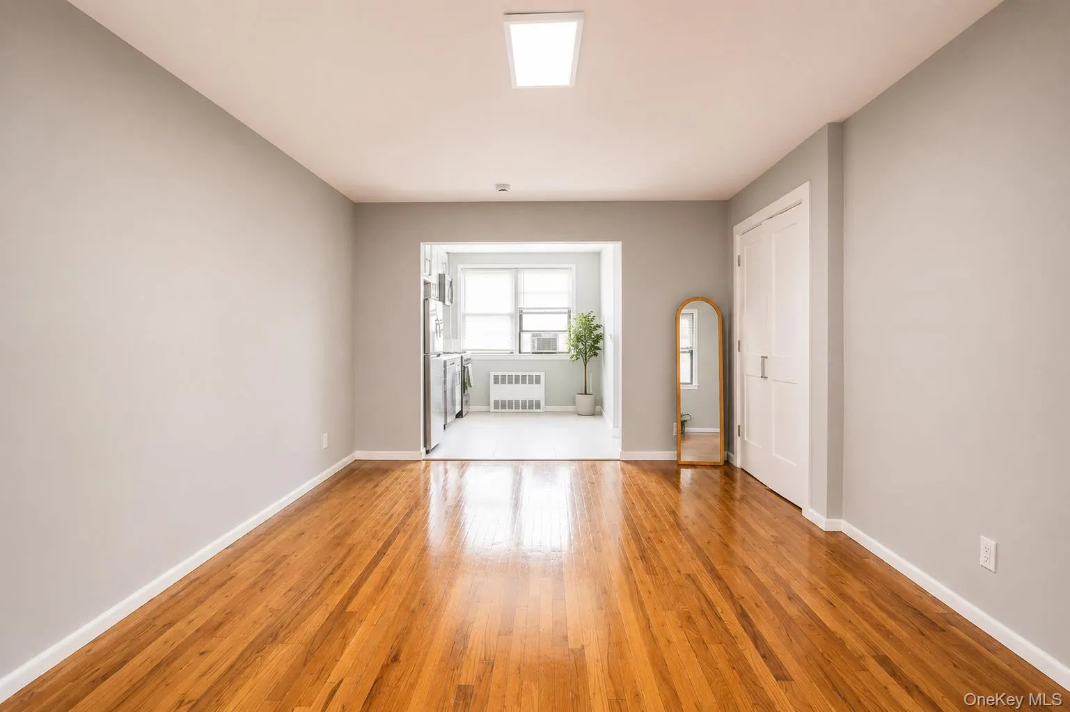 470 Broadway, Long Beach, NY, 3 Rooms Rooms,1 BathroomBathrooms,Residential Lease,For Rent,Broadway,0,1038081 470 Broadway, Long Beach, NY, 3 Rooms Rooms,1 BathroomBathrooms,Residential Lease,For Rent,Broadway,0,1038081