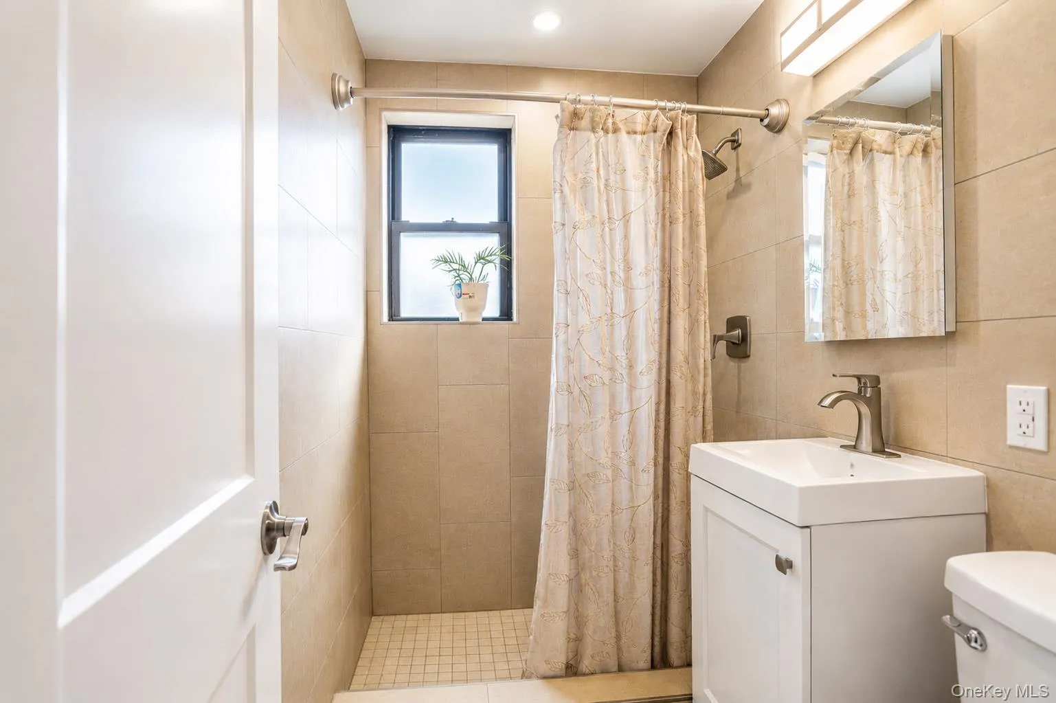 470 Broadway, Long Beach, NY, 3 Rooms Rooms,1 BathroomBathrooms,Residential Lease,For Rent,Broadway,0,1038081 470 Broadway, Long Beach, NY, 3 Rooms Rooms,1 BathroomBathrooms,Residential Lease,For Rent,Broadway,0,1038081