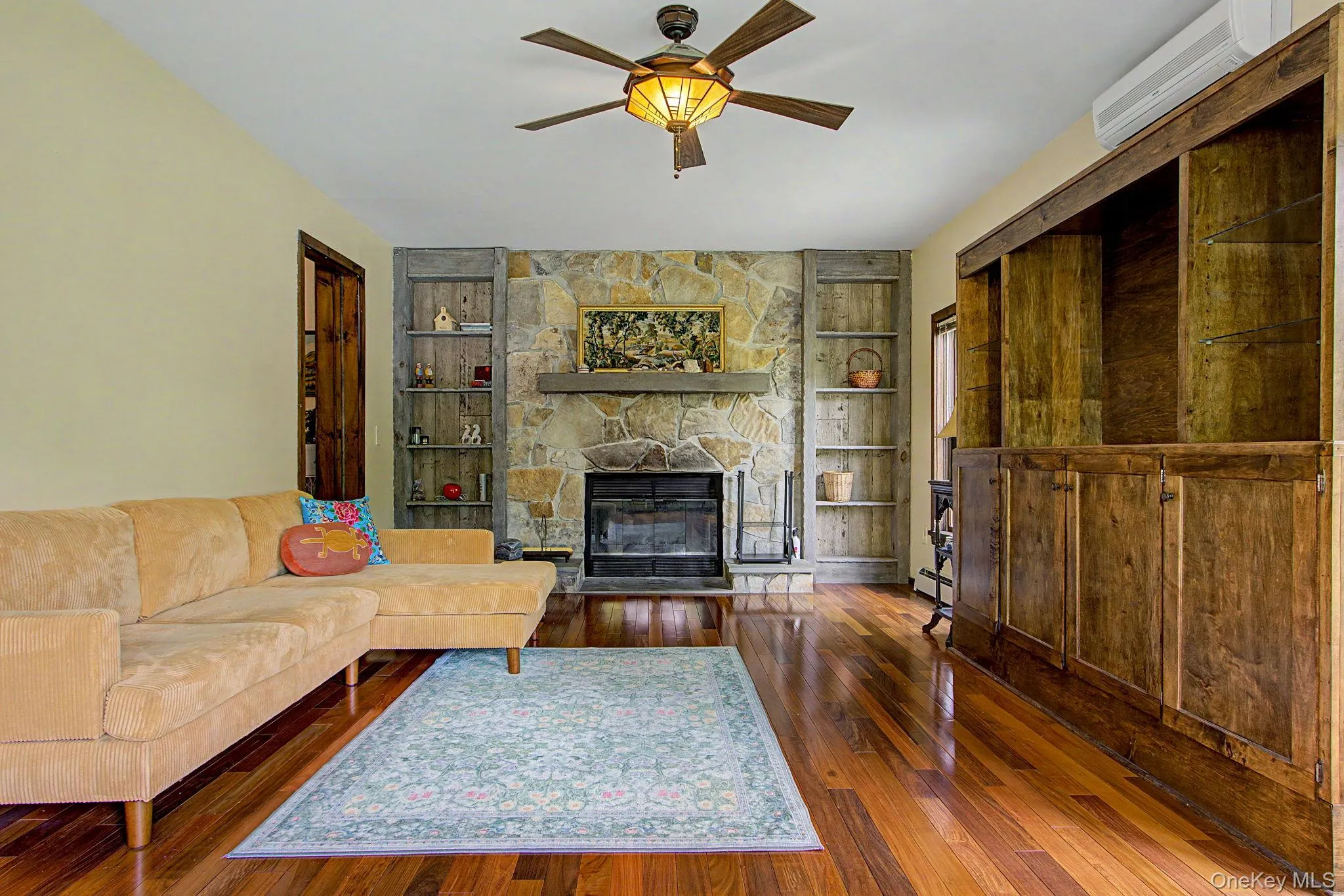 102 Market Street, Hyde Park, NY, 3 Bedrooms Bedrooms, 7 Rooms Rooms,2 BathroomsBathrooms,Residential,For Rent,Market,0,1038085 102 Market Street, Hyde Park, NY, 3 Bedrooms Bedrooms, 7 Rooms Rooms,2 BathroomsBathrooms,Residential,For Rent,Market,0,1038085