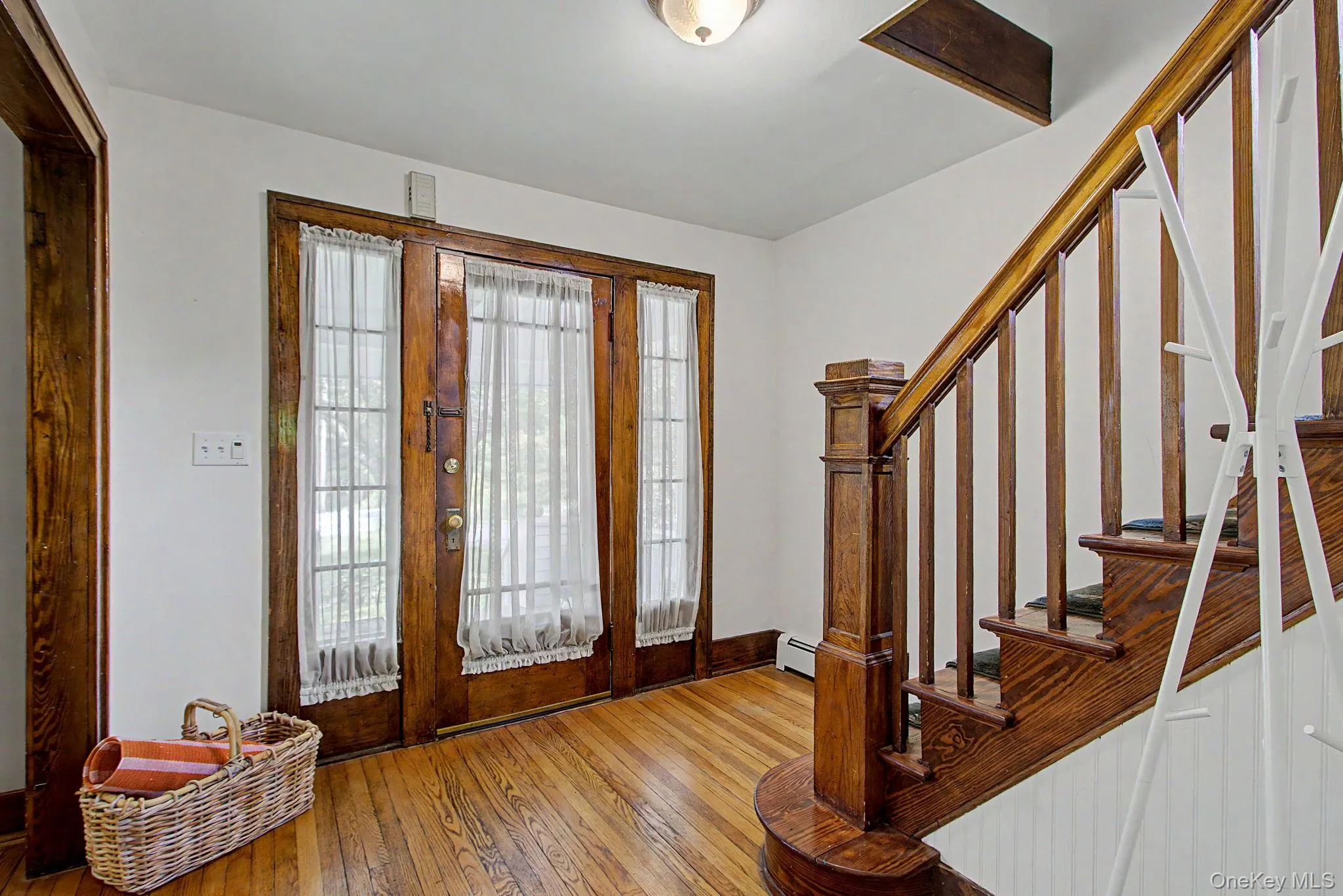 102 Market Street, Hyde Park, NY, 3 Bedrooms Bedrooms, 7 Rooms Rooms,2 BathroomsBathrooms,Residential,For Rent,Market,0,1038085 102 Market Street, Hyde Park, NY, 3 Bedrooms Bedrooms, 7 Rooms Rooms,2 BathroomsBathrooms,Residential,For Rent,Market,0,1038085