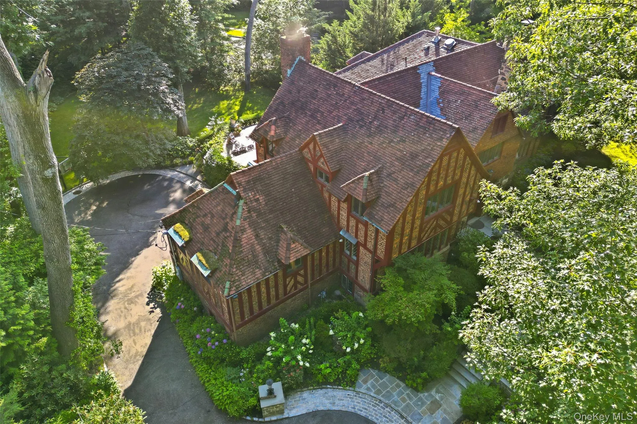 60 Wensley Drive, North Hempstead, NY, 5 Bedrooms Bedrooms, 11 Rooms Rooms,4 BathroomsBathrooms,Residential,For Rent,Wensley,0,1038087 60 Wensley Drive, North Hempstead, NY, 5 Bedrooms Bedrooms, 11 Rooms Rooms,4 BathroomsBathrooms,Residential,For Rent,Wensley,0,1038087