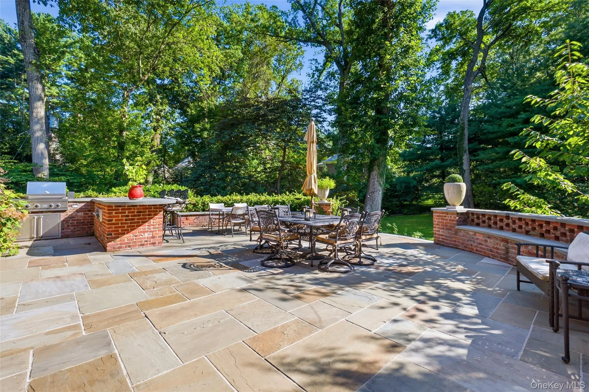 60 Wensley Drive, North Hempstead, NY, 5 Bedrooms Bedrooms, 11 Rooms Rooms,4 BathroomsBathrooms,Residential,For Rent,Wensley,0,1038087 60 Wensley Drive, North Hempstead, NY, 5 Bedrooms Bedrooms, 11 Rooms Rooms,4 BathroomsBathrooms,Residential,For Rent,Wensley,0,1038087