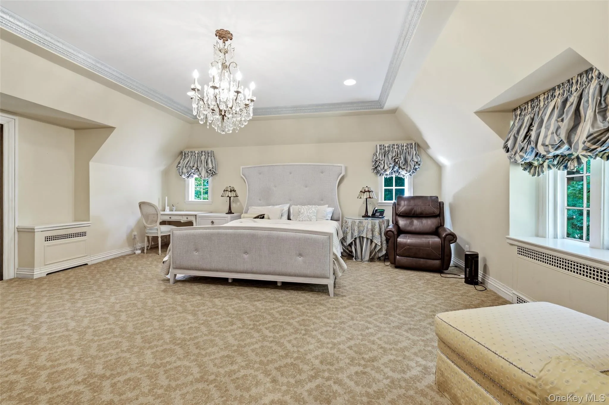 60 Wensley Drive, North Hempstead, NY, 5 Bedrooms Bedrooms, 11 Rooms Rooms,4 BathroomsBathrooms,Residential,For Rent,Wensley,0,1038087 60 Wensley Drive, North Hempstead, NY, 5 Bedrooms Bedrooms, 11 Rooms Rooms,4 BathroomsBathrooms,Residential,For Rent,Wensley,0,1038087