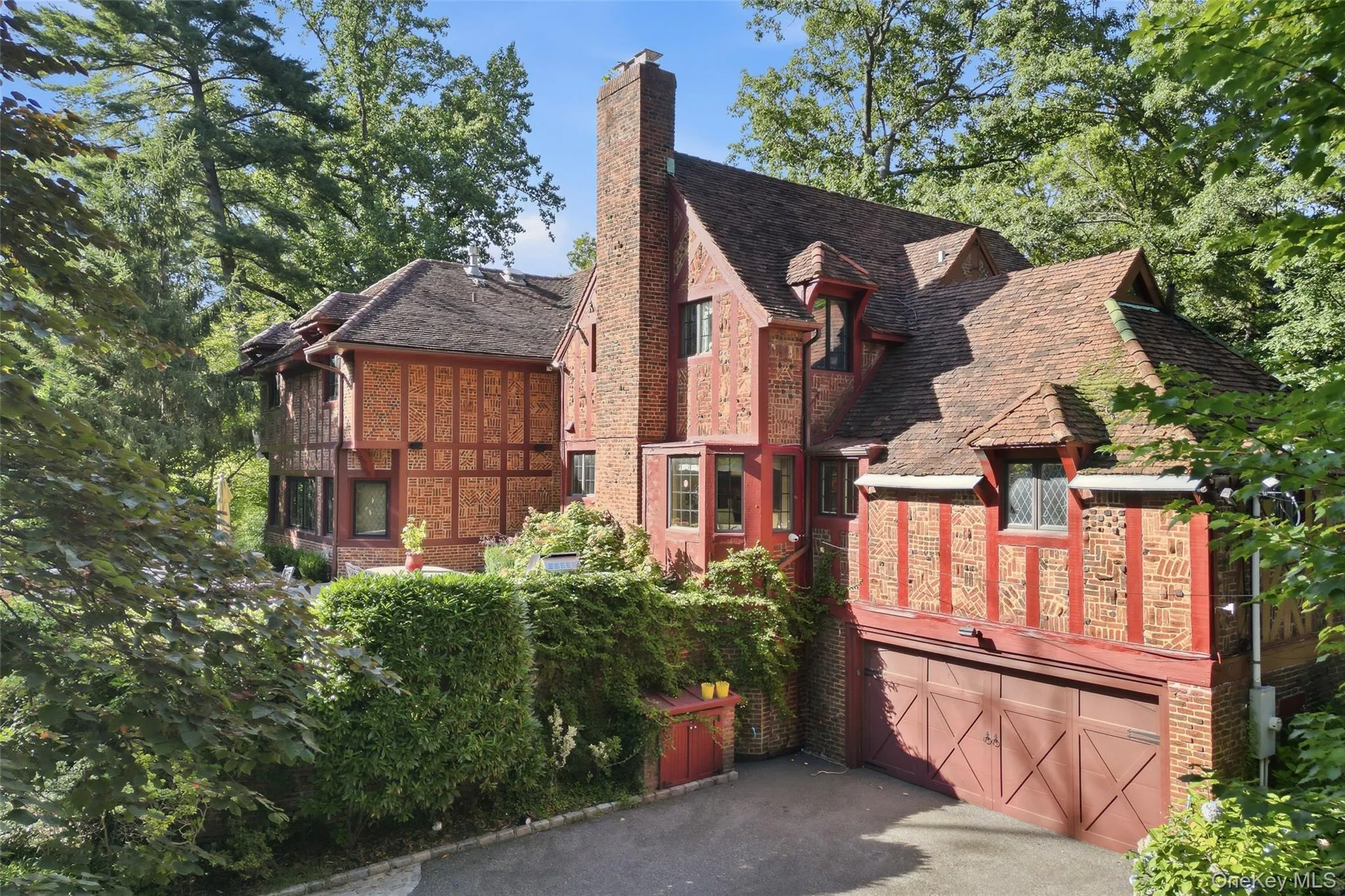 60 Wensley Drive, North Hempstead, NY, 5 Bedrooms Bedrooms, 11 Rooms Rooms,4 BathroomsBathrooms,Residential,For Rent,Wensley,0,1038087 60 Wensley Drive, North Hempstead, NY, 5 Bedrooms Bedrooms, 11 Rooms Rooms,4 BathroomsBathrooms,Residential,For Rent,Wensley,0,1038087