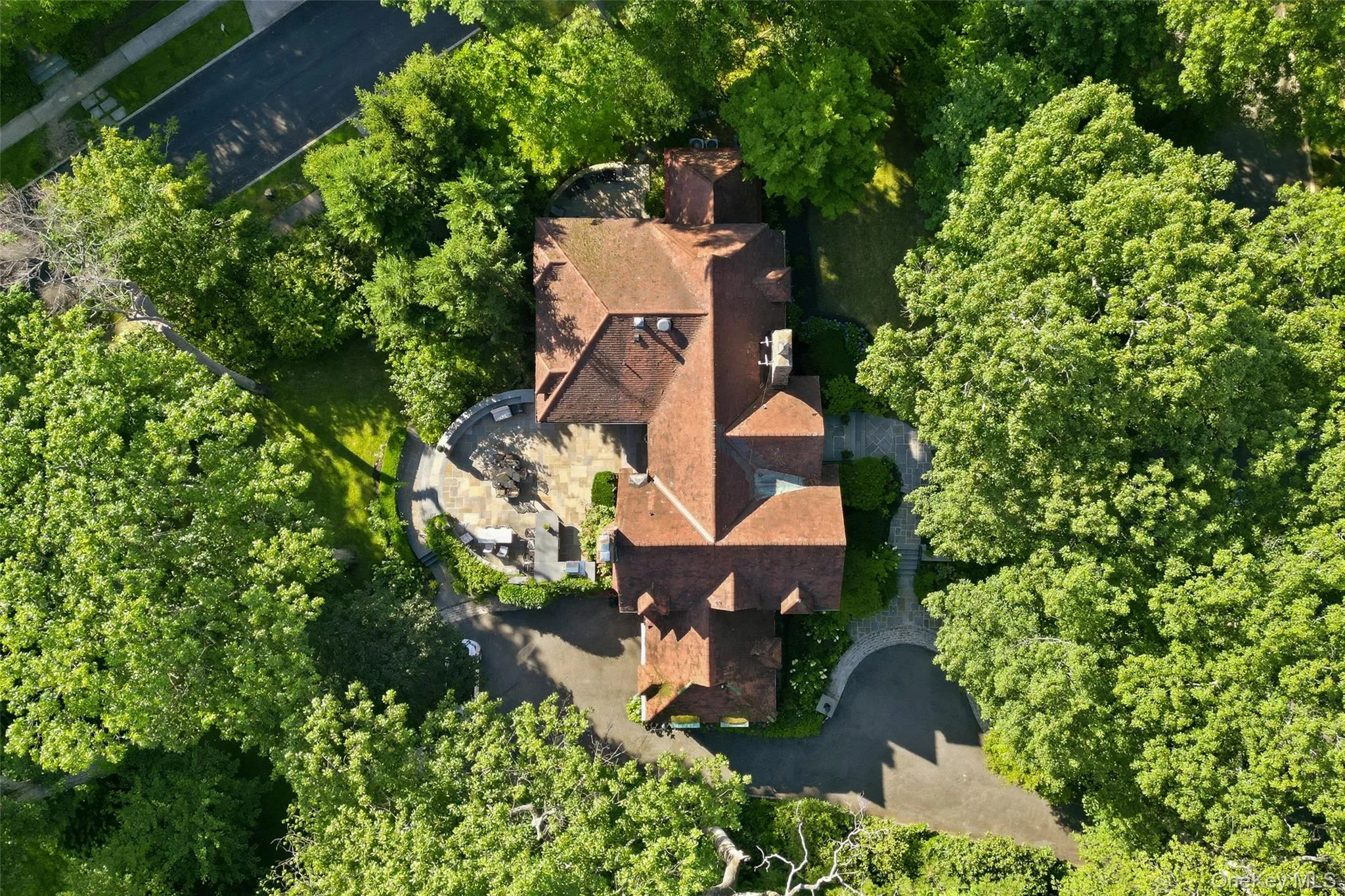 60 Wensley Drive, North Hempstead, NY, 5 Bedrooms Bedrooms, 11 Rooms Rooms,4 BathroomsBathrooms,Residential,For Rent,Wensley,0,1038087 60 Wensley Drive, North Hempstead, NY, 5 Bedrooms Bedrooms, 11 Rooms Rooms,4 BathroomsBathrooms,Residential,For Rent,Wensley,0,1038087