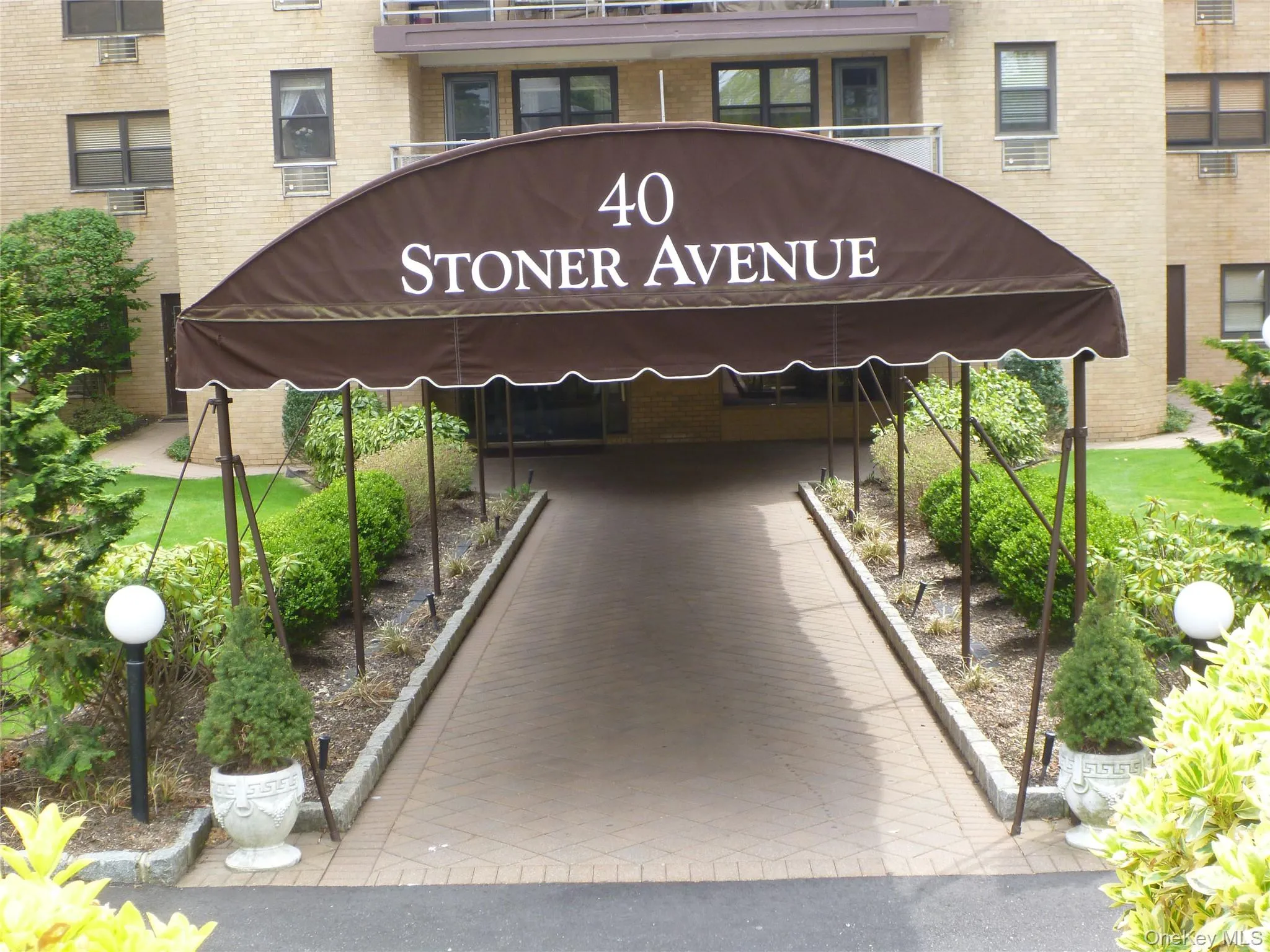 40 Stoner Avenue, North Hempstead, NY, 1 Bedroom Bedrooms, 4 Rooms Rooms,1 BathroomBathrooms,Residential,For Rent,Stoner,0,1038088 40 Stoner Avenue, North Hempstead, NY, 1 Bedroom Bedrooms, 4 Rooms Rooms,1 BathroomBathrooms,Residential,For Rent,Stoner,0,1038088