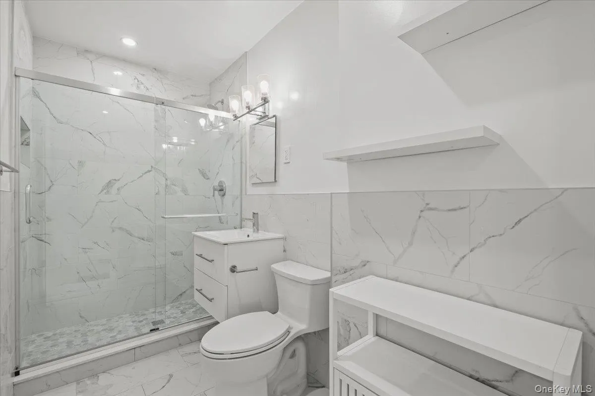21 Fariview Avenue, Eastchester, NY, 1 Room Rooms,1 BathroomBathrooms,Residential Lease,For Rent,Avenue,0,1038090 21 Fariview Avenue, Eastchester, NY, 1 Room Rooms,1 BathroomBathrooms,Residential Lease,For Rent,Avenue,0,1038090