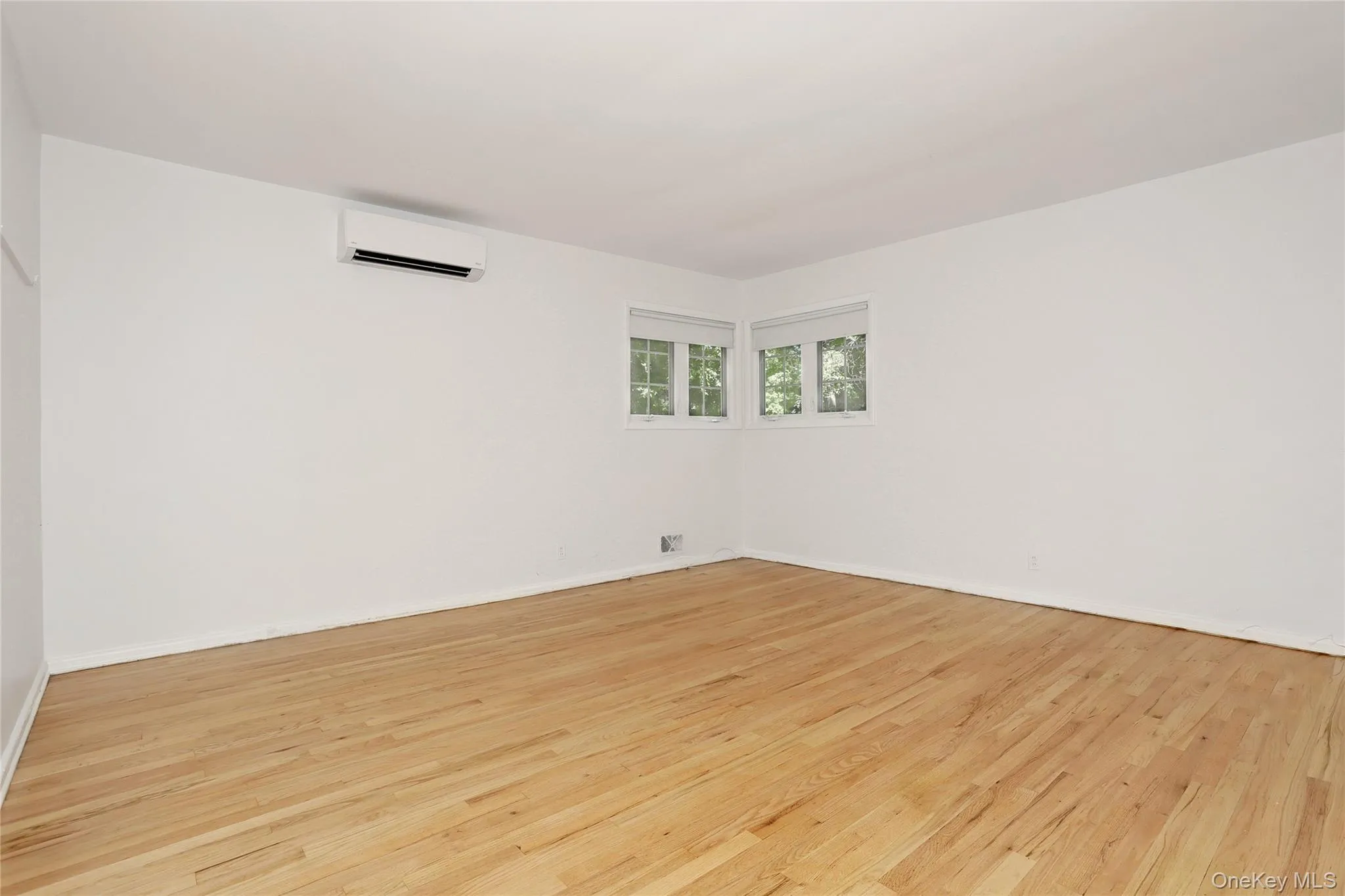 24 Scott Drive, Clarkstown, NY, 3 Bedrooms Bedrooms, 8 Rooms Rooms,1 BathroomBathrooms,Residential,For Rent,Scott,0,1038092 24 Scott Drive, Clarkstown, NY, 3 Bedrooms Bedrooms, 8 Rooms Rooms,1 BathroomBathrooms,Residential,For Rent,Scott,0,1038092
