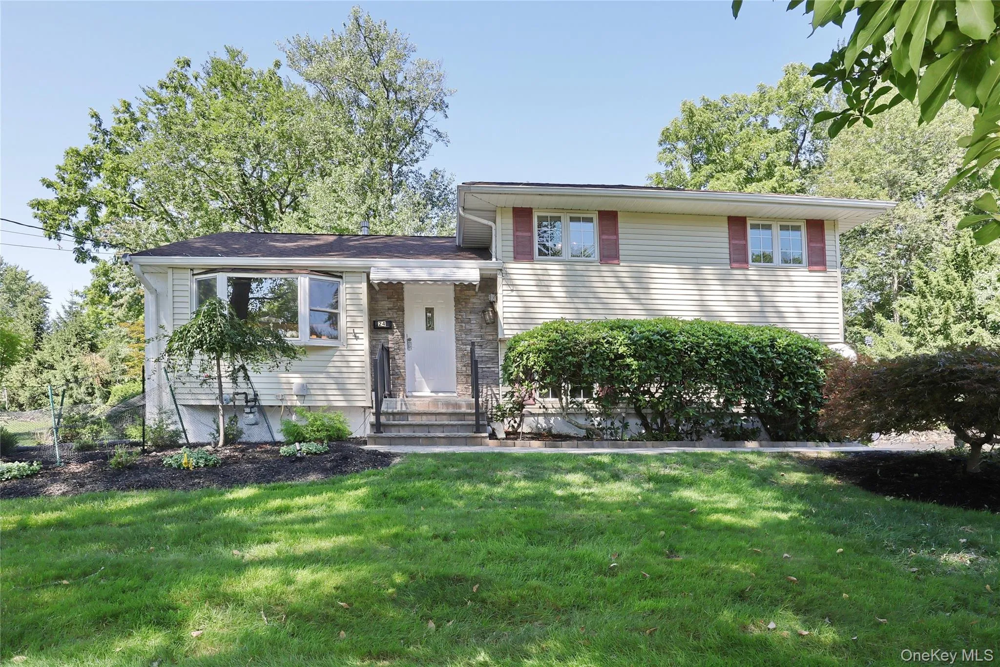 24 Scott Drive, Clarkstown, NY, 3 Bedrooms Bedrooms, 8 Rooms Rooms,1 BathroomBathrooms,Residential,For Rent,Scott,0,1038092 24 Scott Drive, Clarkstown, NY, 3 Bedrooms Bedrooms, 8 Rooms Rooms,1 BathroomBathrooms,Residential,For Rent,Scott,0,1038092