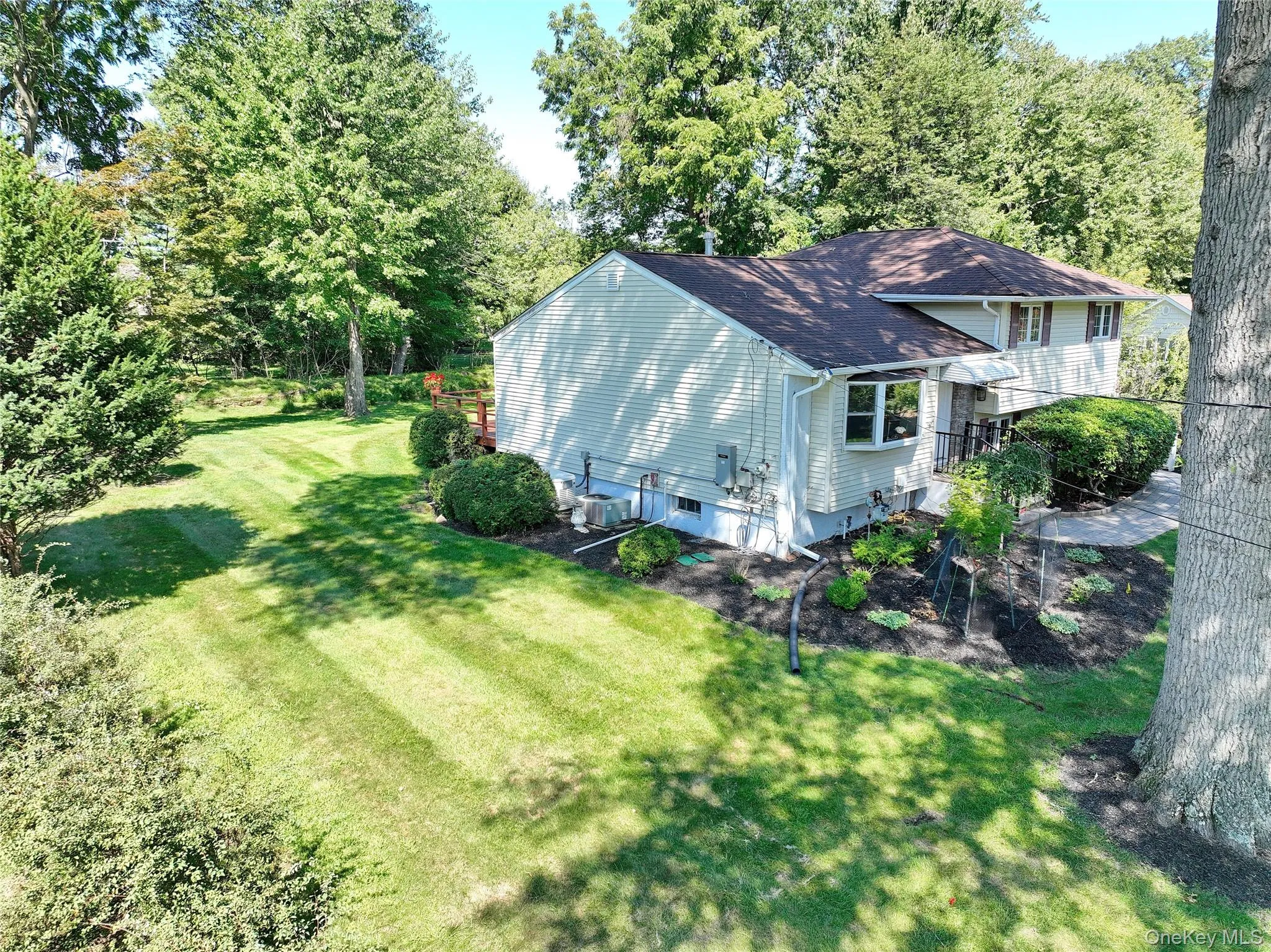 24 Scott Drive, Clarkstown, NY, 3 Bedrooms Bedrooms, 8 Rooms Rooms,1 BathroomBathrooms,Residential,For Rent,Scott,0,1038092 24 Scott Drive, Clarkstown, NY, 3 Bedrooms Bedrooms, 8 Rooms Rooms,1 BathroomBathrooms,Residential,For Rent,Scott,0,1038092