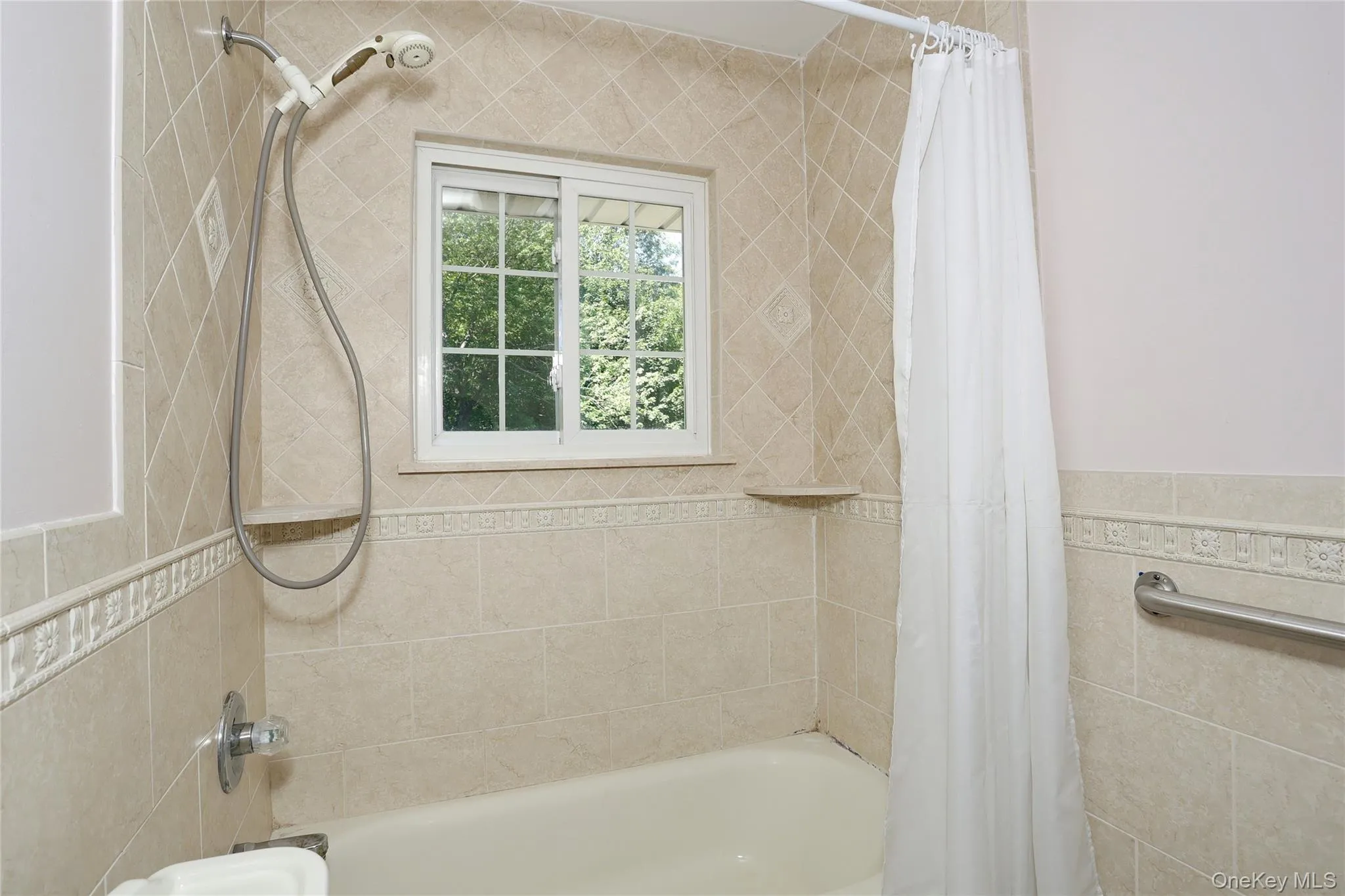 24 Scott Drive, Clarkstown, NY, 3 Bedrooms Bedrooms, 8 Rooms Rooms,1 BathroomBathrooms,Residential,For Rent,Scott,0,1038092 24 Scott Drive, Clarkstown, NY, 3 Bedrooms Bedrooms, 8 Rooms Rooms,1 BathroomBathrooms,Residential,For Rent,Scott,0,1038092