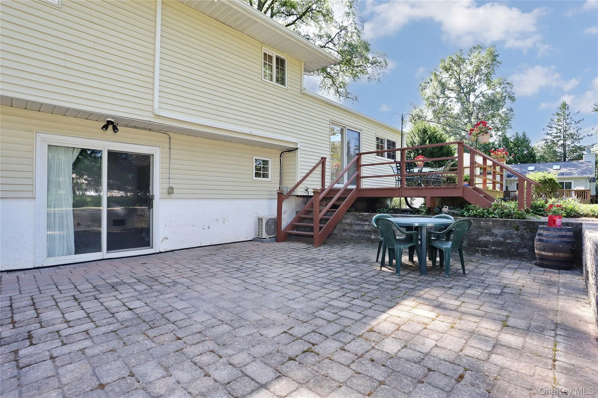 24 Scott Drive, Clarkstown, NY, 3 Bedrooms Bedrooms, 8 Rooms Rooms,1 BathroomBathrooms,Residential,For Rent,Scott,0,1038092 24 Scott Drive, Clarkstown, NY, 3 Bedrooms Bedrooms, 8 Rooms Rooms,1 BathroomBathrooms,Residential,For Rent,Scott,0,1038092