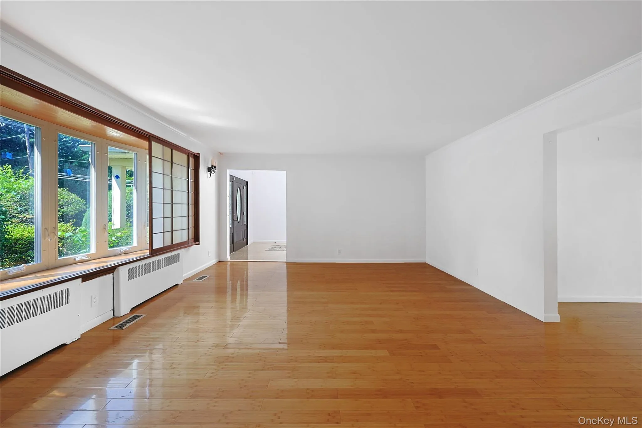 9 Talbot Drive, North Hempstead, NY, 6 Bedrooms Bedrooms, 9 Rooms Rooms,4 BathroomsBathrooms,Residential,For Rent,Talbot,0,1038093 9 Talbot Drive, North Hempstead, NY, 6 Bedrooms Bedrooms, 9 Rooms Rooms,4 BathroomsBathrooms,Residential,For Rent,Talbot,0,1038093