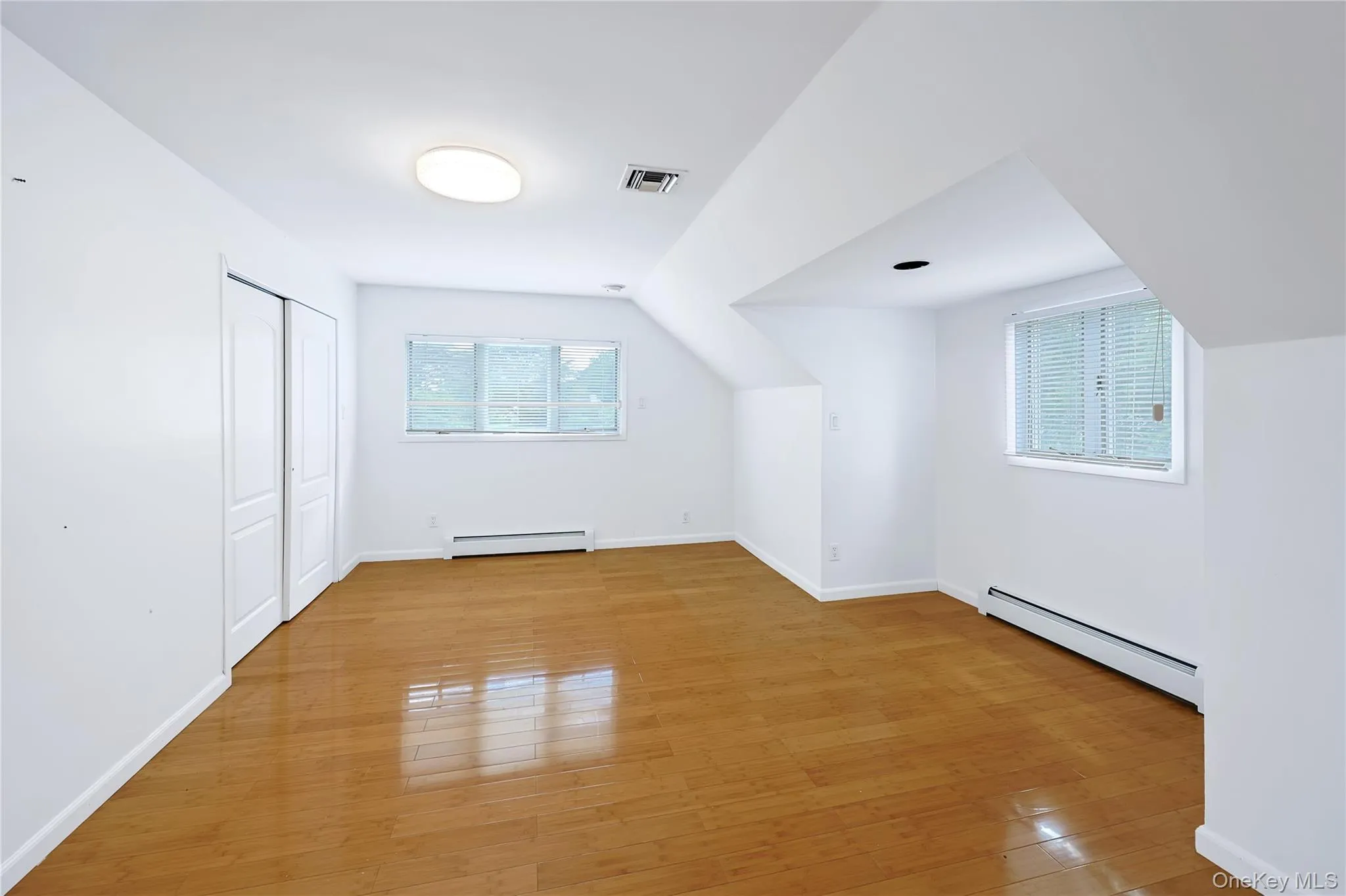 9 Talbot Drive, North Hempstead, NY, 6 Bedrooms Bedrooms, 9 Rooms Rooms,4 BathroomsBathrooms,Residential,For Rent,Talbot,0,1038093 9 Talbot Drive, North Hempstead, NY, 6 Bedrooms Bedrooms, 9 Rooms Rooms,4 BathroomsBathrooms,Residential,For Rent,Talbot,0,1038093