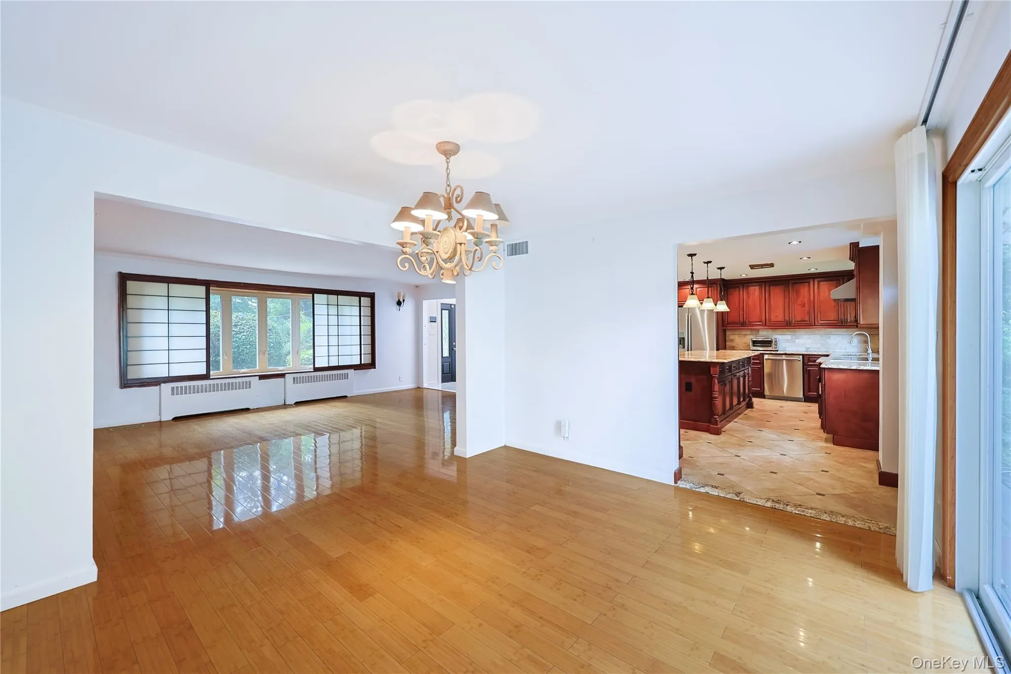 9 Talbot Drive, North Hempstead, NY, 6 Bedrooms Bedrooms, 9 Rooms Rooms,4 BathroomsBathrooms,Residential,For Rent,Talbot,0,1038093 9 Talbot Drive, North Hempstead, NY, 6 Bedrooms Bedrooms, 9 Rooms Rooms,4 BathroomsBathrooms,Residential,For Rent,Talbot,0,1038093