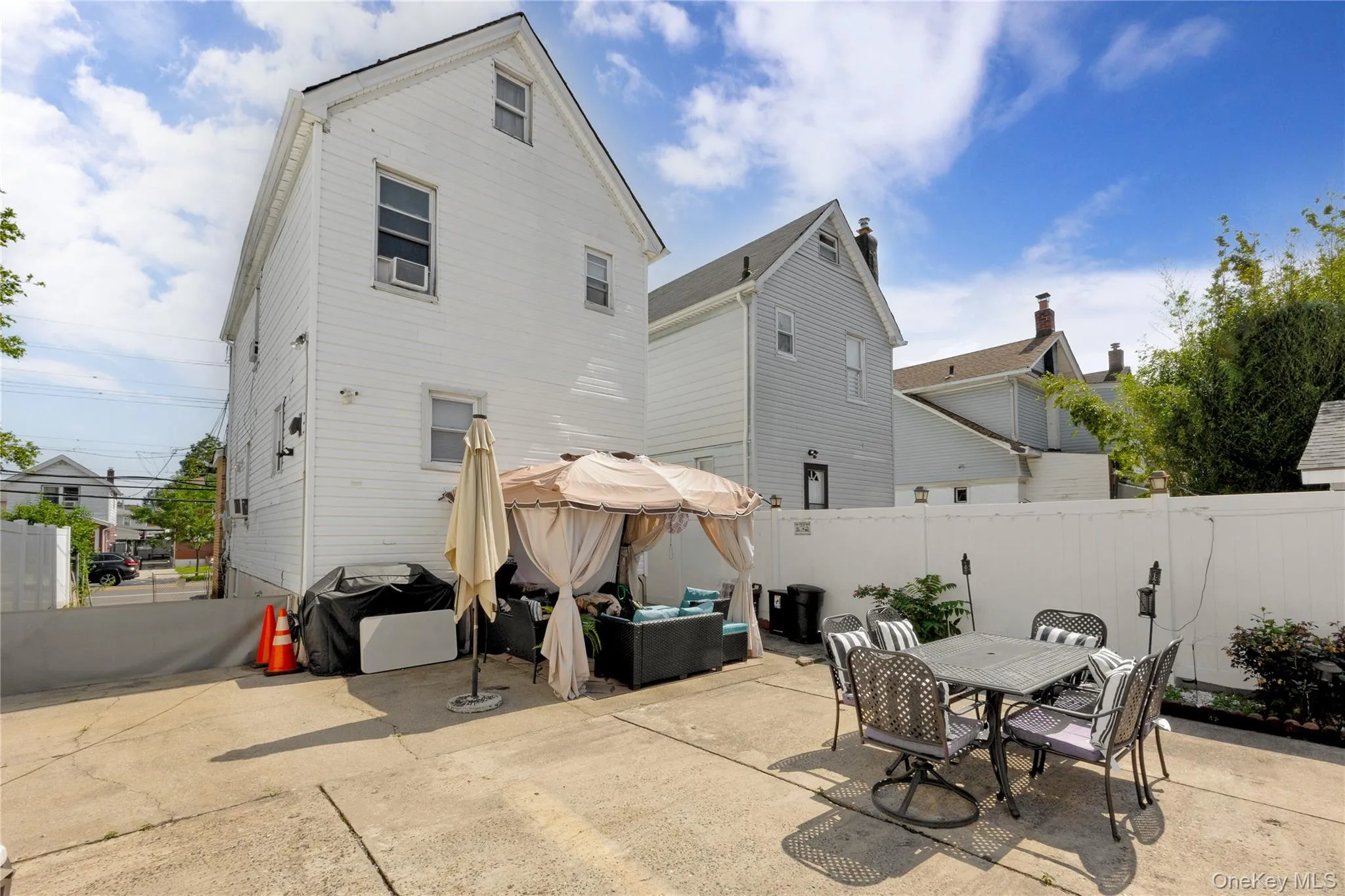 12311 115th Avenue, New York, NY, 3 Bedrooms Bedrooms, 8 Rooms Rooms,2 BathroomsBathrooms,Residential,For Rent,115th,0,1038096 12311 115th Avenue, New York, NY, 3 Bedrooms Bedrooms, 8 Rooms Rooms,2 BathroomsBathrooms,Residential,For Rent,115th,0,1038096