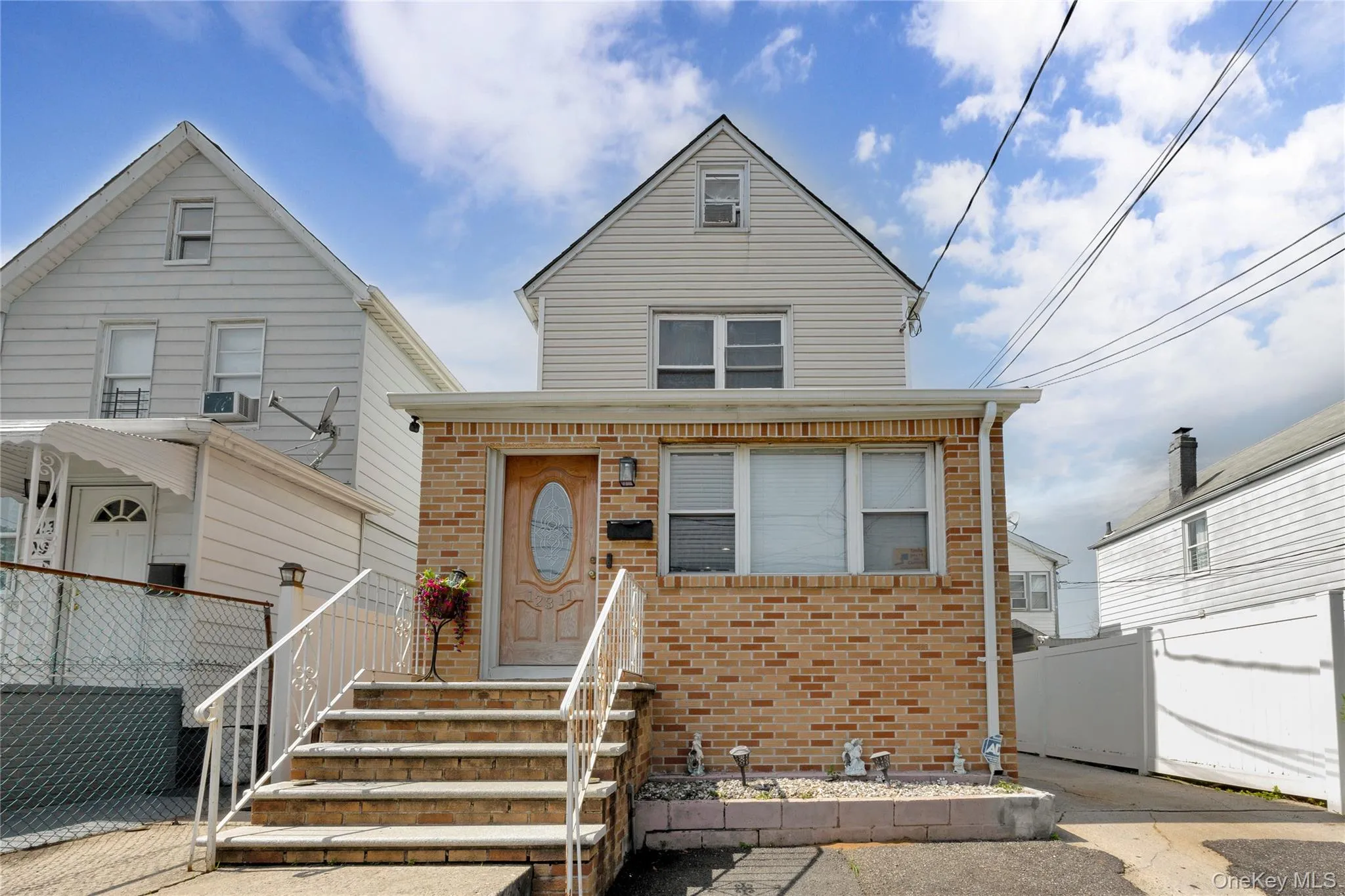 12311 115th Avenue, New York, NY, 3 Bedrooms Bedrooms, 8 Rooms Rooms,2 BathroomsBathrooms,Residential,For Rent,115th,0,1038096 12311 115th Avenue, New York, NY, 3 Bedrooms Bedrooms, 8 Rooms Rooms,2 BathroomsBathrooms,Residential,For Rent,115th,0,1038096