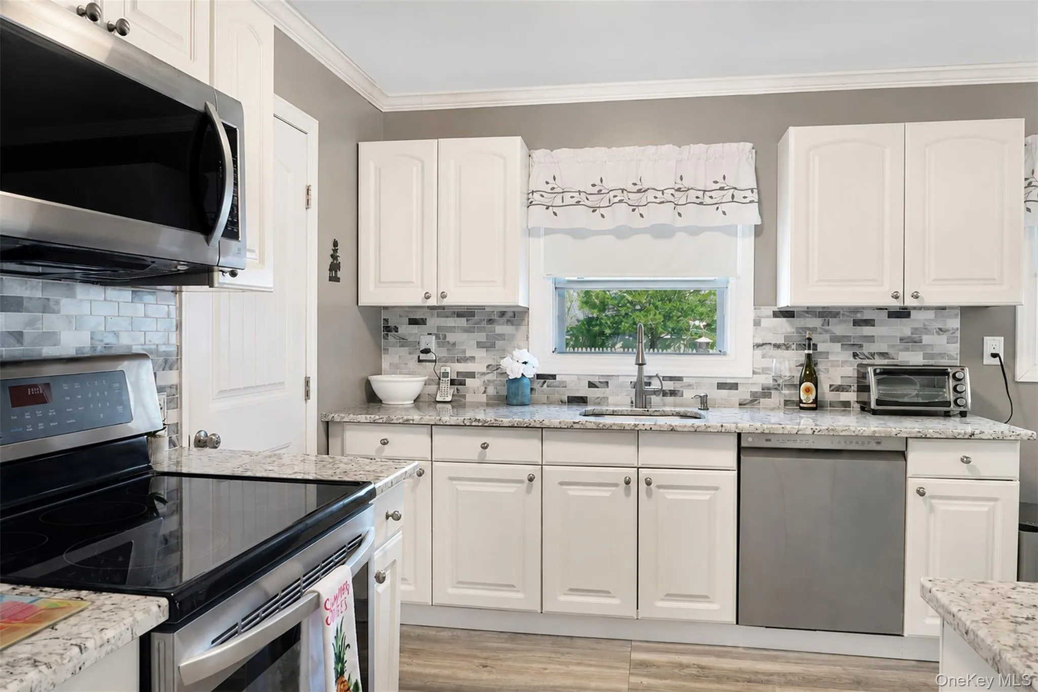 49 Regent Street, Brookhaven, NY, 3 Bedrooms Bedrooms, 8 Rooms Rooms,1 BathroomBathrooms,Residential,For Rent,Regent,0,1038098 49 Regent Street, Brookhaven, NY, 3 Bedrooms Bedrooms, 8 Rooms Rooms,1 BathroomBathrooms,Residential,For Rent,Regent,0,1038098