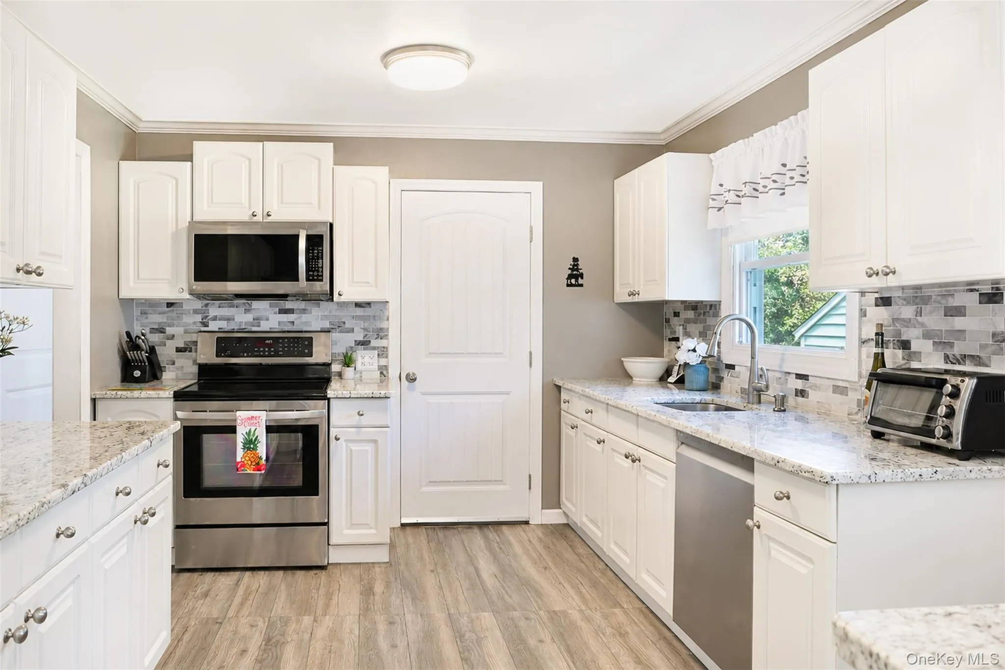 49 Regent Street, Brookhaven, NY, 3 Bedrooms Bedrooms, 8 Rooms Rooms,1 BathroomBathrooms,Residential,For Rent,Regent,0,1038098 49 Regent Street, Brookhaven, NY, 3 Bedrooms Bedrooms, 8 Rooms Rooms,1 BathroomBathrooms,Residential,For Rent,Regent,0,1038098
