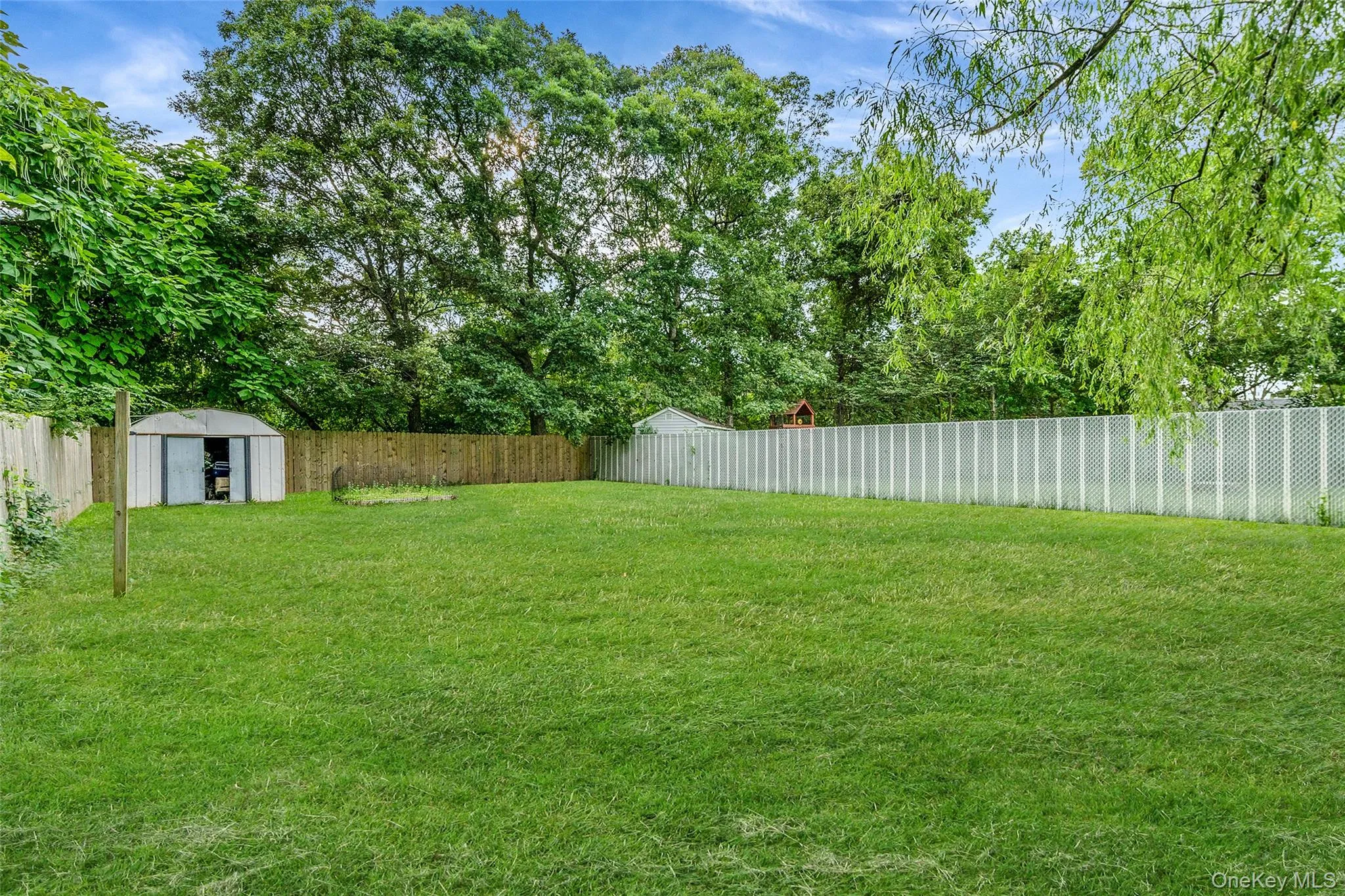 413 Glen Drive, Brookhaven, NY, 5 Bedrooms Bedrooms, 10 Rooms Rooms,3 BathroomsBathrooms,Residential,For Rent,Glen,0,1038100 413 Glen Drive, Brookhaven, NY, 5 Bedrooms Bedrooms, 10 Rooms Rooms,3 BathroomsBathrooms,Residential,For Rent,Glen,0,1038100