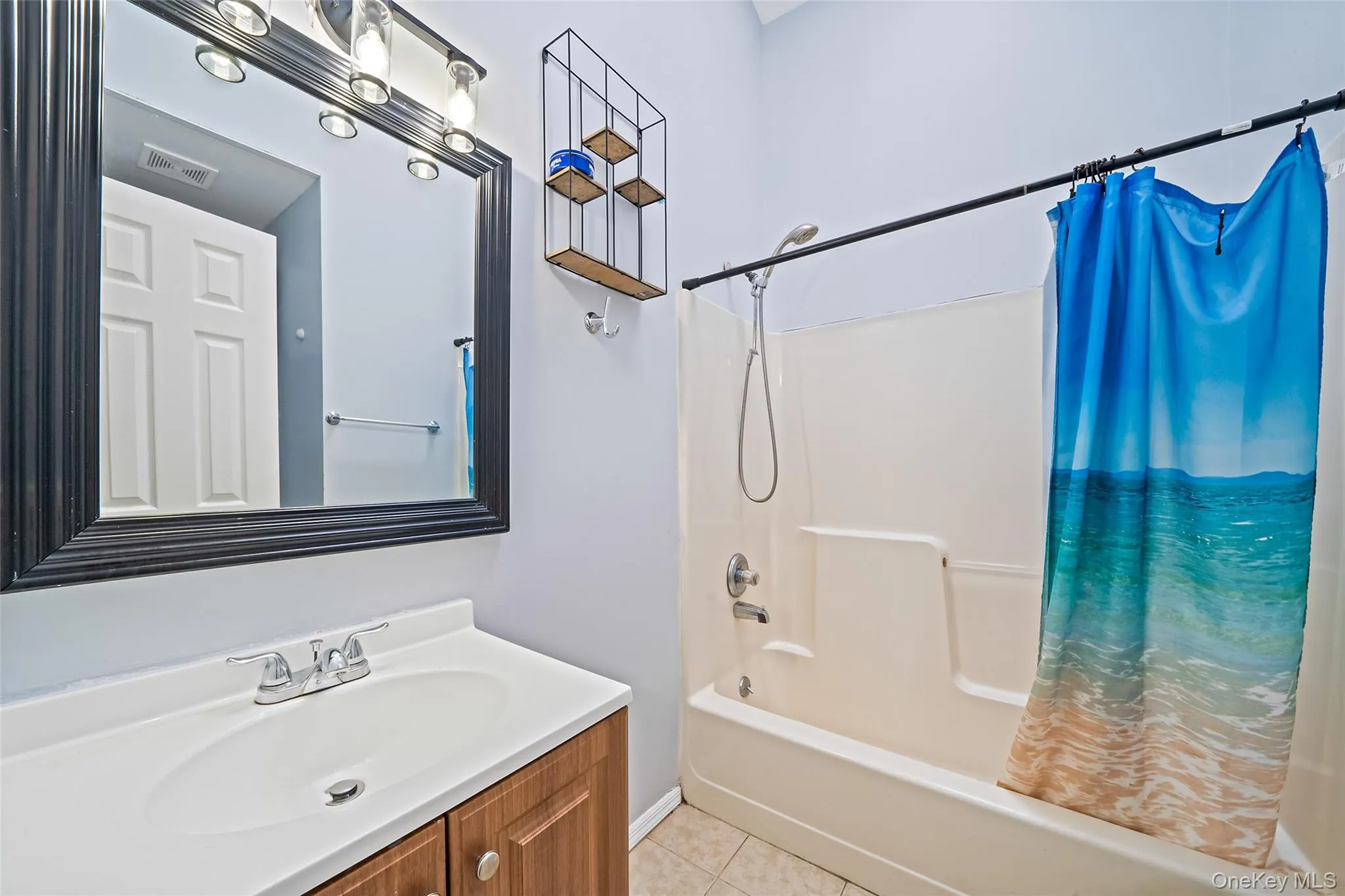 413 Glen Drive, Brookhaven, NY, 5 Bedrooms Bedrooms, 10 Rooms Rooms,3 BathroomsBathrooms,Residential,For Rent,Glen,0,1038100 413 Glen Drive, Brookhaven, NY, 5 Bedrooms Bedrooms, 10 Rooms Rooms,3 BathroomsBathrooms,Residential,For Rent,Glen,0,1038100