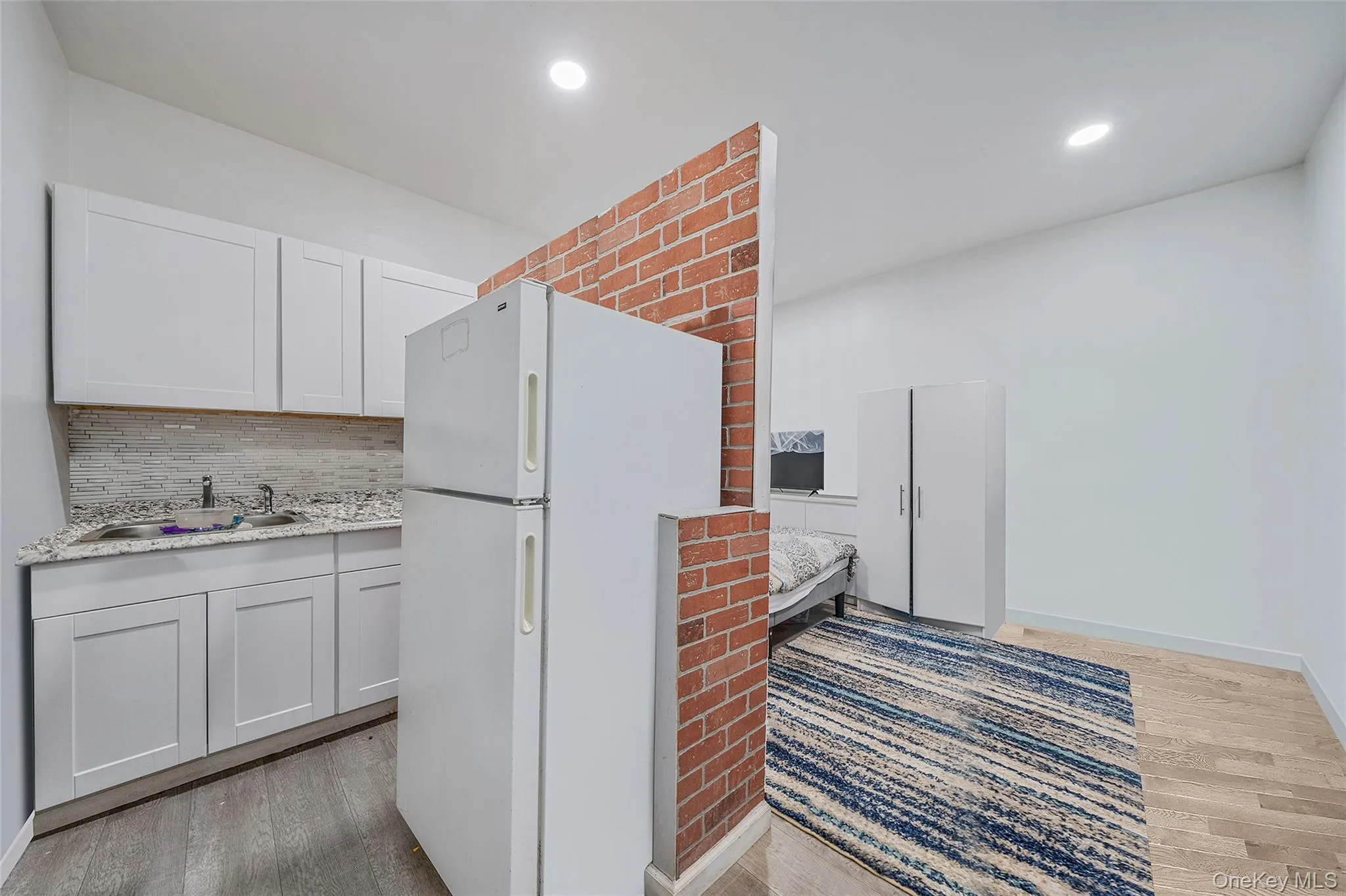413 Glen Drive, Brookhaven, NY, 5 Bedrooms Bedrooms, 10 Rooms Rooms,3 BathroomsBathrooms,Residential,For Rent,Glen,0,1038100 413 Glen Drive, Brookhaven, NY, 5 Bedrooms Bedrooms, 10 Rooms Rooms,3 BathroomsBathrooms,Residential,For Rent,Glen,0,1038100