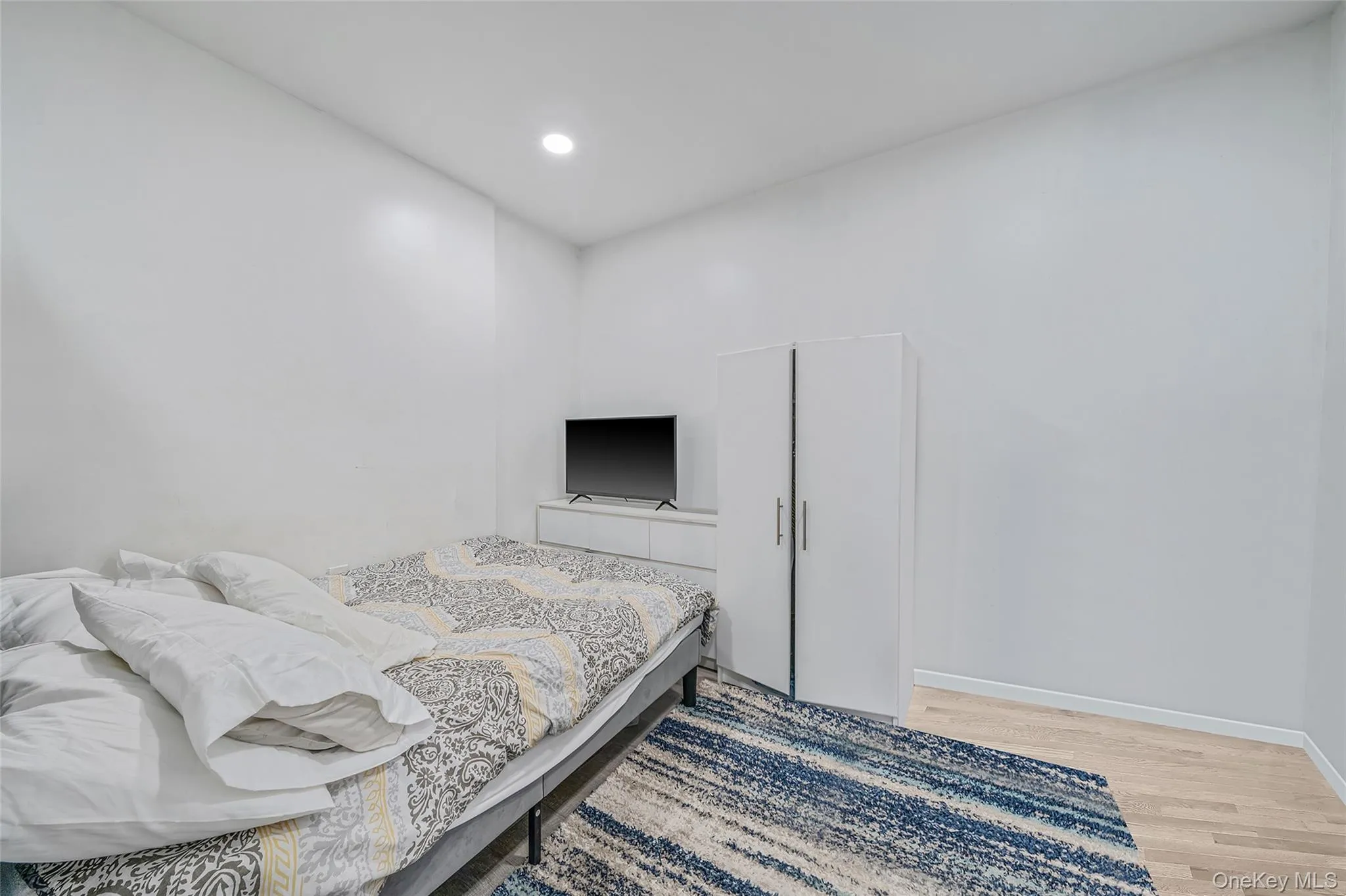 413 Glen Drive, Brookhaven, NY, 5 Bedrooms Bedrooms, 10 Rooms Rooms,3 BathroomsBathrooms,Residential,For Rent,Glen,0,1038100 413 Glen Drive, Brookhaven, NY, 5 Bedrooms Bedrooms, 10 Rooms Rooms,3 BathroomsBathrooms,Residential,For Rent,Glen,0,1038100