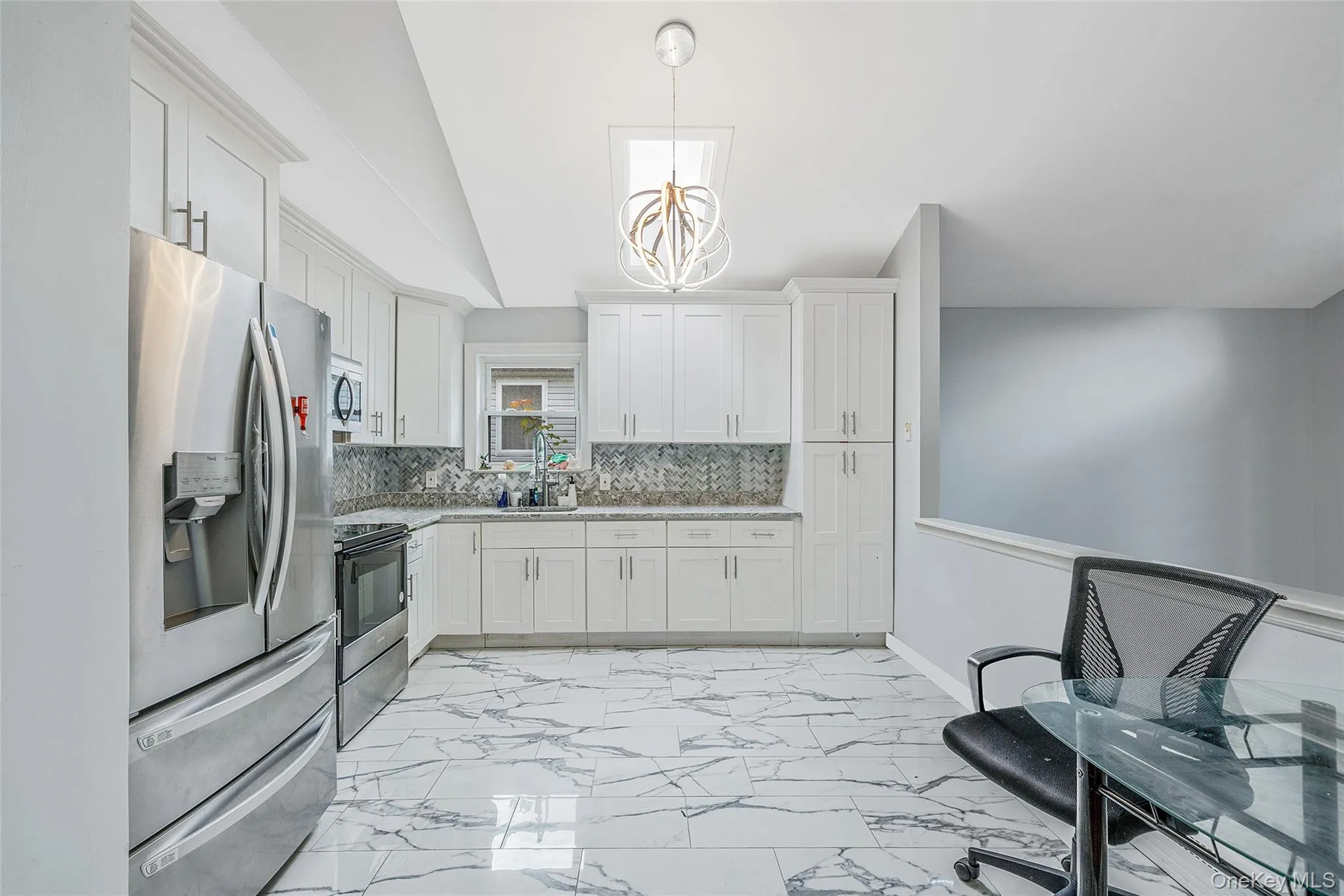 413 Glen Drive, Brookhaven, NY, 5 Bedrooms Bedrooms, 10 Rooms Rooms,3 BathroomsBathrooms,Residential,For Rent,Glen,0,1038100 413 Glen Drive, Brookhaven, NY, 5 Bedrooms Bedrooms, 10 Rooms Rooms,3 BathroomsBathrooms,Residential,For Rent,Glen,0,1038100