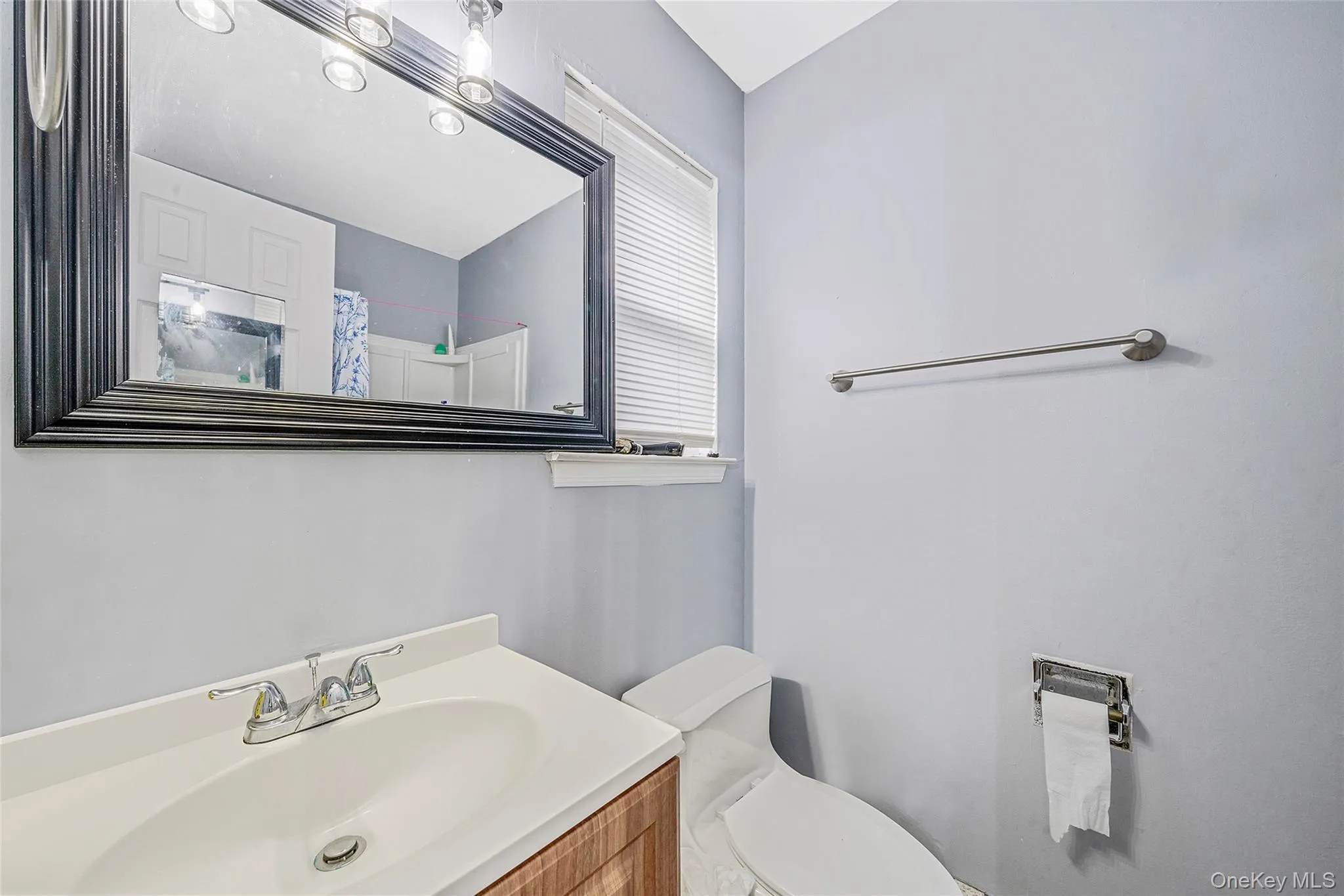 413 Glen Drive, Brookhaven, NY, 5 Bedrooms Bedrooms, 10 Rooms Rooms,3 BathroomsBathrooms,Residential,For Rent,Glen,0,1038100 413 Glen Drive, Brookhaven, NY, 5 Bedrooms Bedrooms, 10 Rooms Rooms,3 BathroomsBathrooms,Residential,For Rent,Glen,0,1038100
