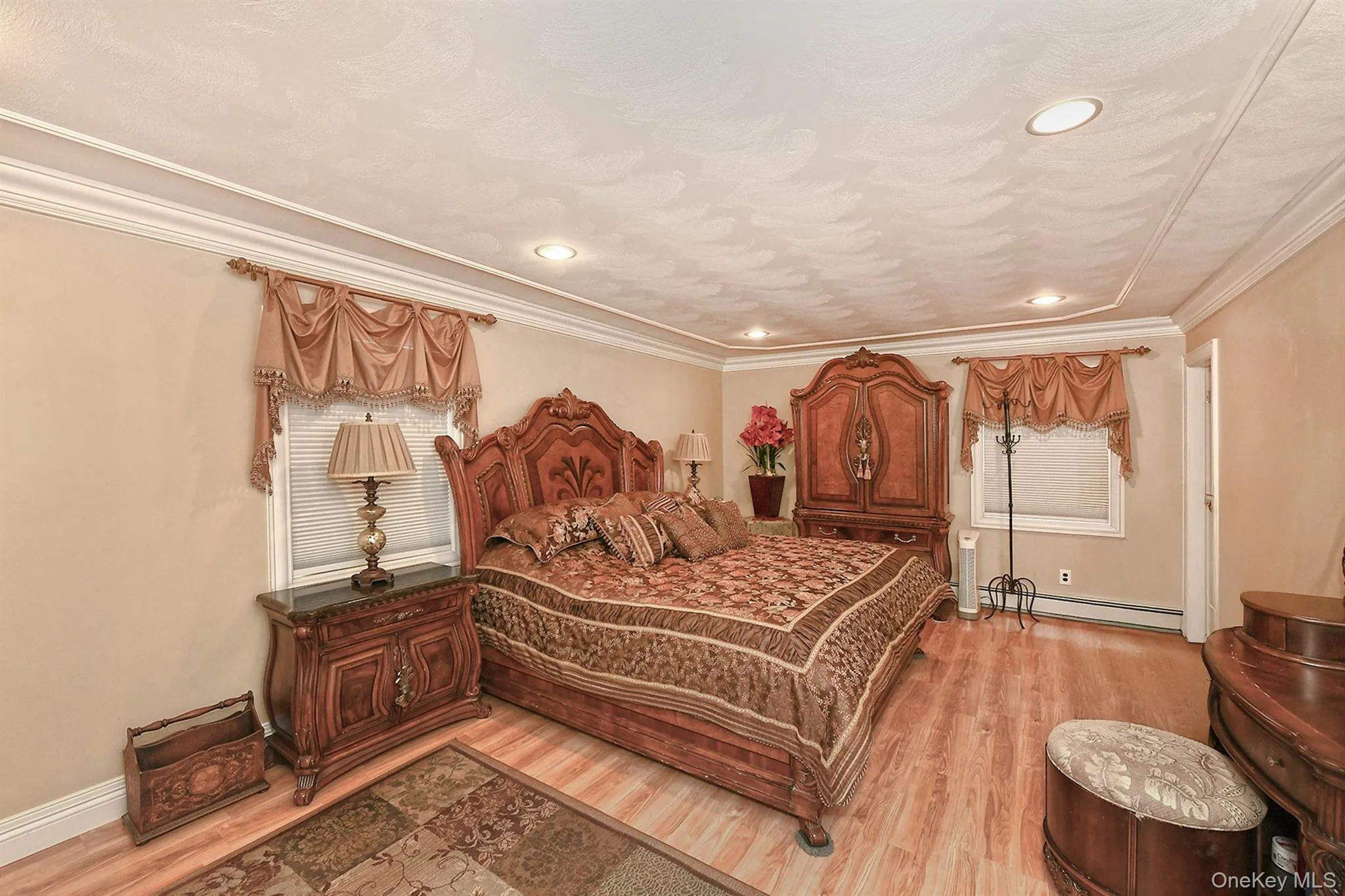 22 Apple Blossom Lane, Brookhaven, NY, 3 Bedrooms Bedrooms, 8 Rooms Rooms,2 BathroomsBathrooms,Residential,For Rent,Apple Blossom,0,1038109 22 Apple Blossom Lane, Brookhaven, NY, 3 Bedrooms Bedrooms, 8 Rooms Rooms,2 BathroomsBathrooms,Residential,For Rent,Apple Blossom,0,1038109