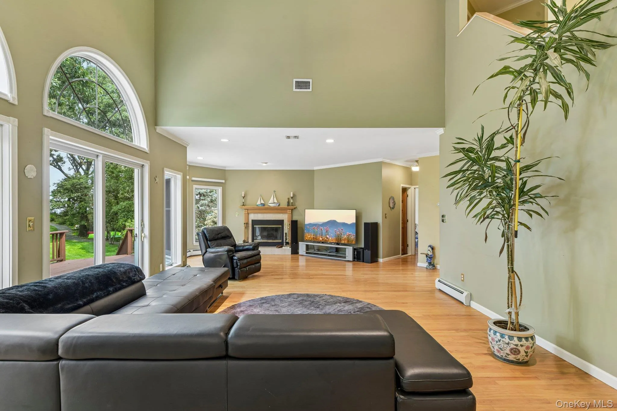 2 Penny Lane, Smithtown, NY, 5 Bedrooms Bedrooms, 9 Rooms Rooms,3 BathroomsBathrooms,Residential,For Rent,Penny,0,1038110 2 Penny Lane, Smithtown, NY, 5 Bedrooms Bedrooms, 9 Rooms Rooms,3 BathroomsBathrooms,Residential,For Rent,Penny,0,1038110