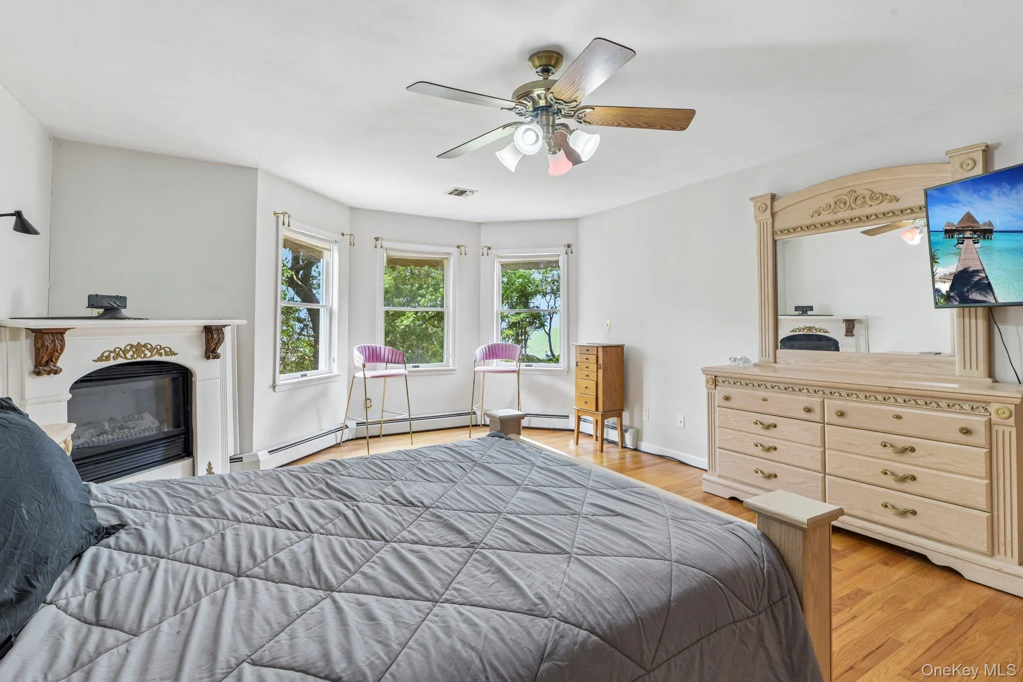 2 Penny Lane, Smithtown, NY, 5 Bedrooms Bedrooms, 9 Rooms Rooms,3 BathroomsBathrooms,Residential,For Rent,Penny,0,1038110 2 Penny Lane, Smithtown, NY, 5 Bedrooms Bedrooms, 9 Rooms Rooms,3 BathroomsBathrooms,Residential,For Rent,Penny,0,1038110
