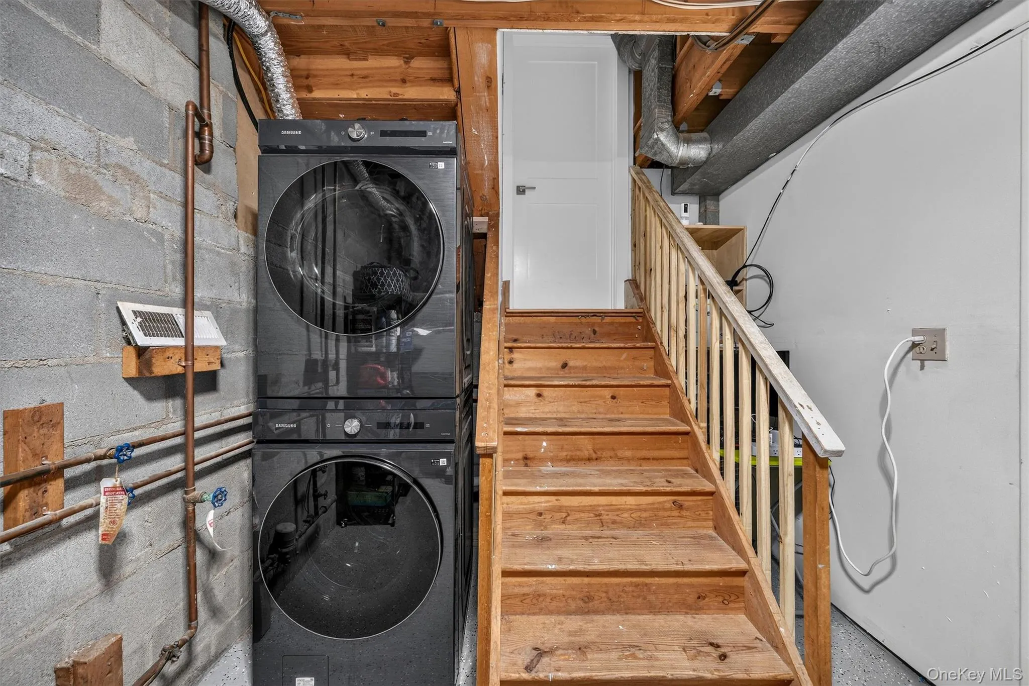 109 Woods End Road, New Castle, NY, 2 Bedrooms Bedrooms, 7 Rooms Rooms,2 BathroomsBathrooms,Residential Lease,For Rent,Woods End,0,1038111 109 Woods End Road, New Castle, NY, 2 Bedrooms Bedrooms, 7 Rooms Rooms,2 BathroomsBathrooms,Residential Lease,For Rent,Woods End,0,1038111