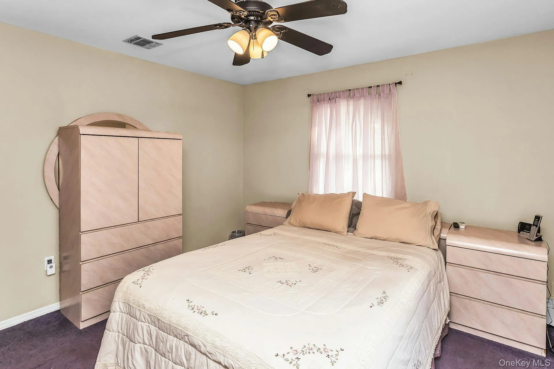 17 Chickadee Lane, Hempstead, NY, 4 Bedrooms Bedrooms, 9 Rooms Rooms,2 BathroomsBathrooms,Residential,For Rent,Chickadee,0,1038115 17 Chickadee Lane, Hempstead, NY, 4 Bedrooms Bedrooms, 9 Rooms Rooms,2 BathroomsBathrooms,Residential,For Rent,Chickadee,0,1038115