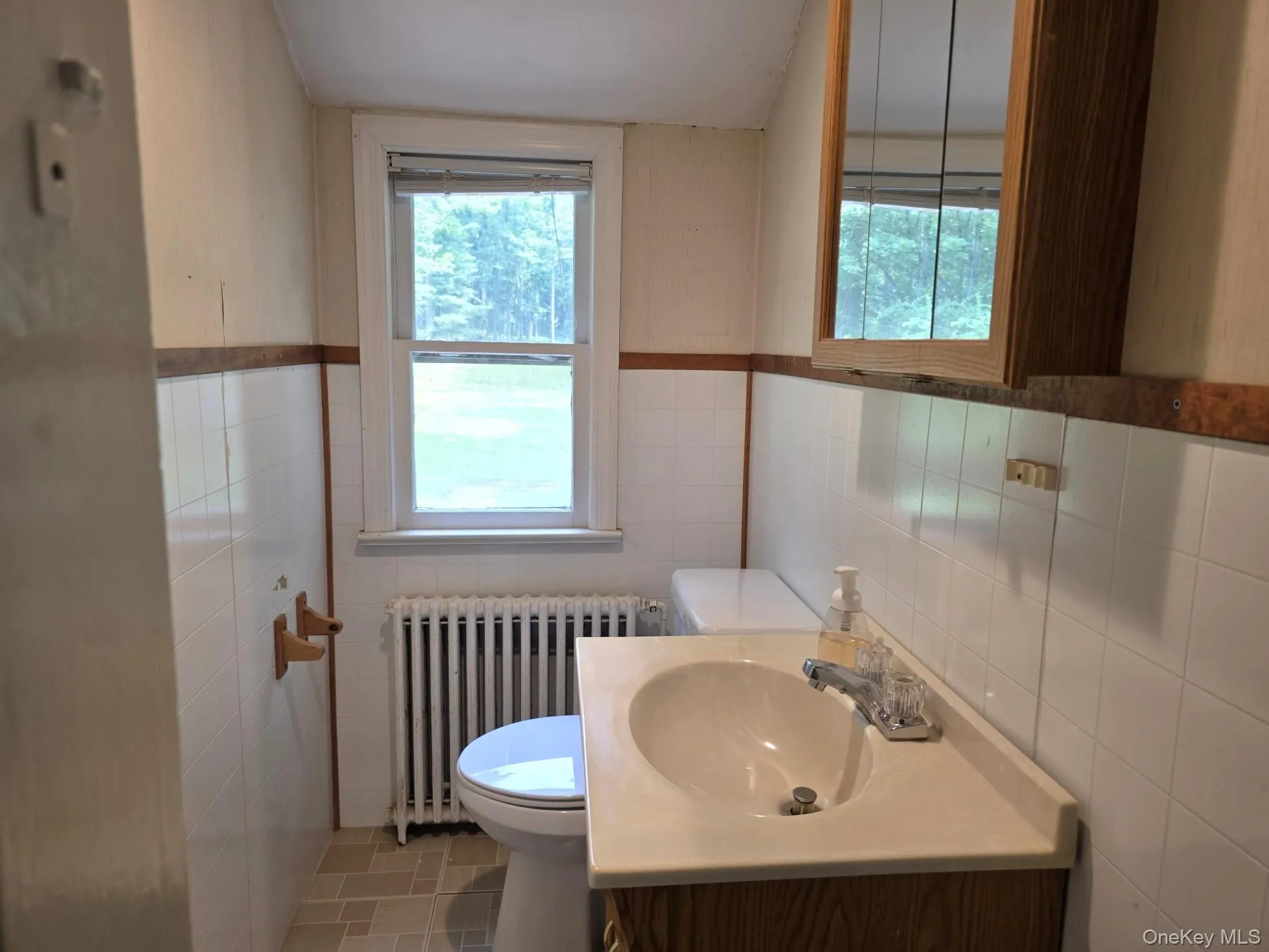 220 Mail Road, Highland, NY, 3 Bedrooms Bedrooms, 6 Rooms Rooms,1 BathroomBathrooms,Residential,For Rent,Mail,0,1038118 220 Mail Road, Highland, NY, 3 Bedrooms Bedrooms, 6 Rooms Rooms,1 BathroomBathrooms,Residential,For Rent,Mail,0,1038118