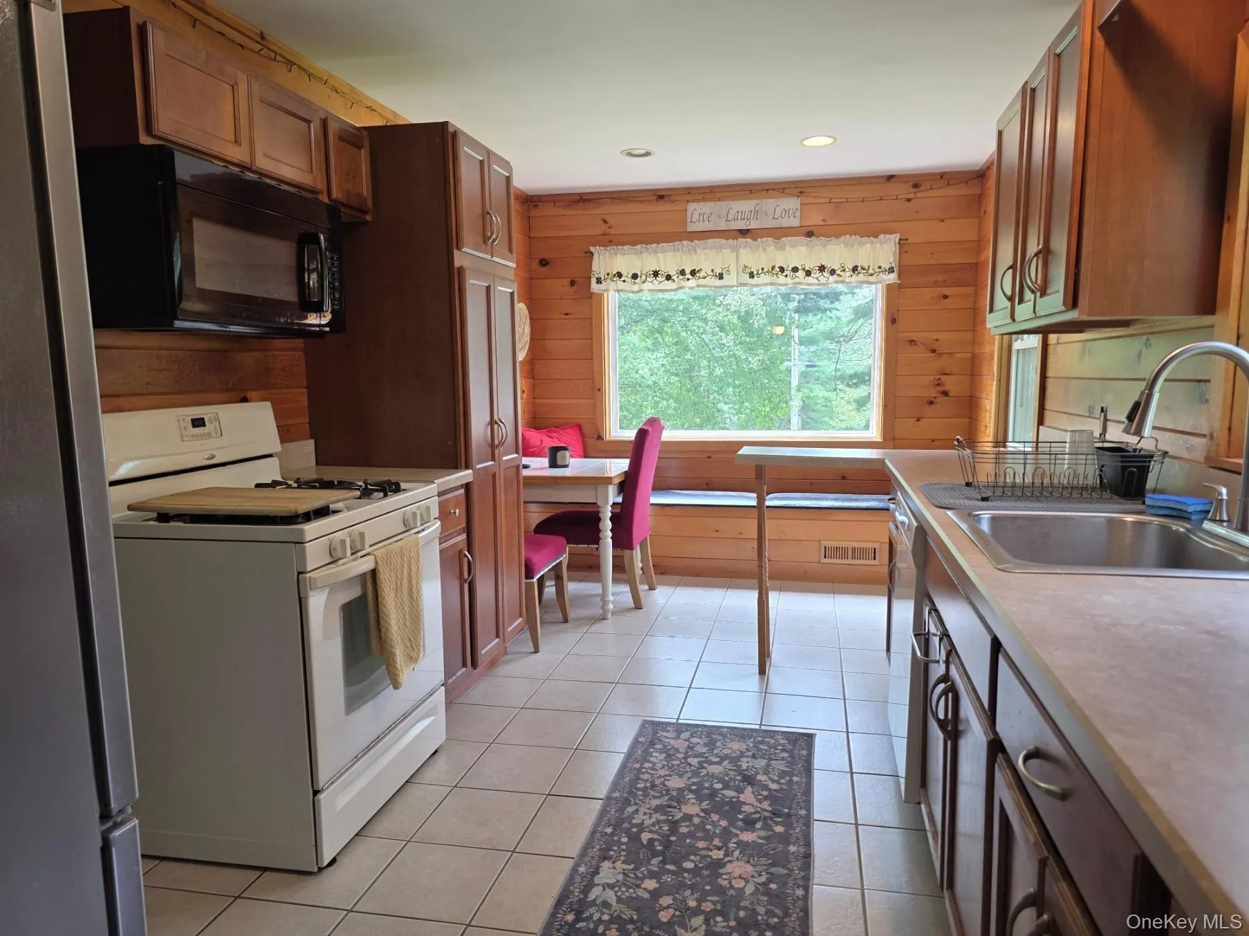 220 Mail Road, Highland, NY, 3 Bedrooms Bedrooms, 6 Rooms Rooms,1 BathroomBathrooms,Residential,For Rent,Mail,0,1038118 220 Mail Road, Highland, NY, 3 Bedrooms Bedrooms, 6 Rooms Rooms,1 BathroomBathrooms,Residential,For Rent,Mail,0,1038118