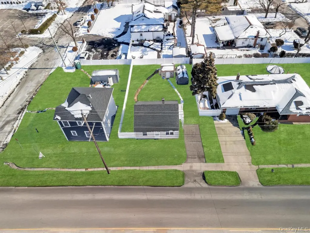 1333 5th Avenue, Islip, NY, 2 Bedrooms Bedrooms, 5 Rooms Rooms,1 BathroomBathrooms,Residential Lease,For Rent,5th,0,1038120 1333 5th Avenue, Islip, NY, 2 Bedrooms Bedrooms, 5 Rooms Rooms,1 BathroomBathrooms,Residential Lease,For Rent,5th,0,1038120
