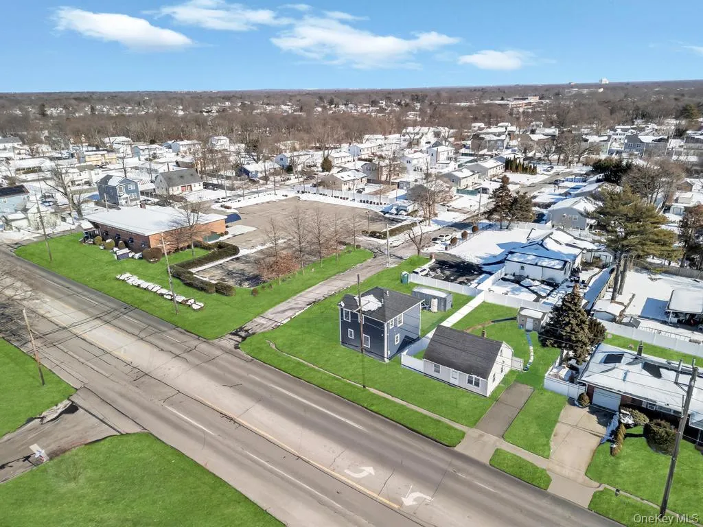 1333 5th Avenue, Islip, NY, 2 Bedrooms Bedrooms, 5 Rooms Rooms,1 BathroomBathrooms,Residential Lease,For Rent,5th,0,1038120 1333 5th Avenue, Islip, NY, 2 Bedrooms Bedrooms, 5 Rooms Rooms,1 BathroomBathrooms,Residential Lease,For Rent,5th,0,1038120