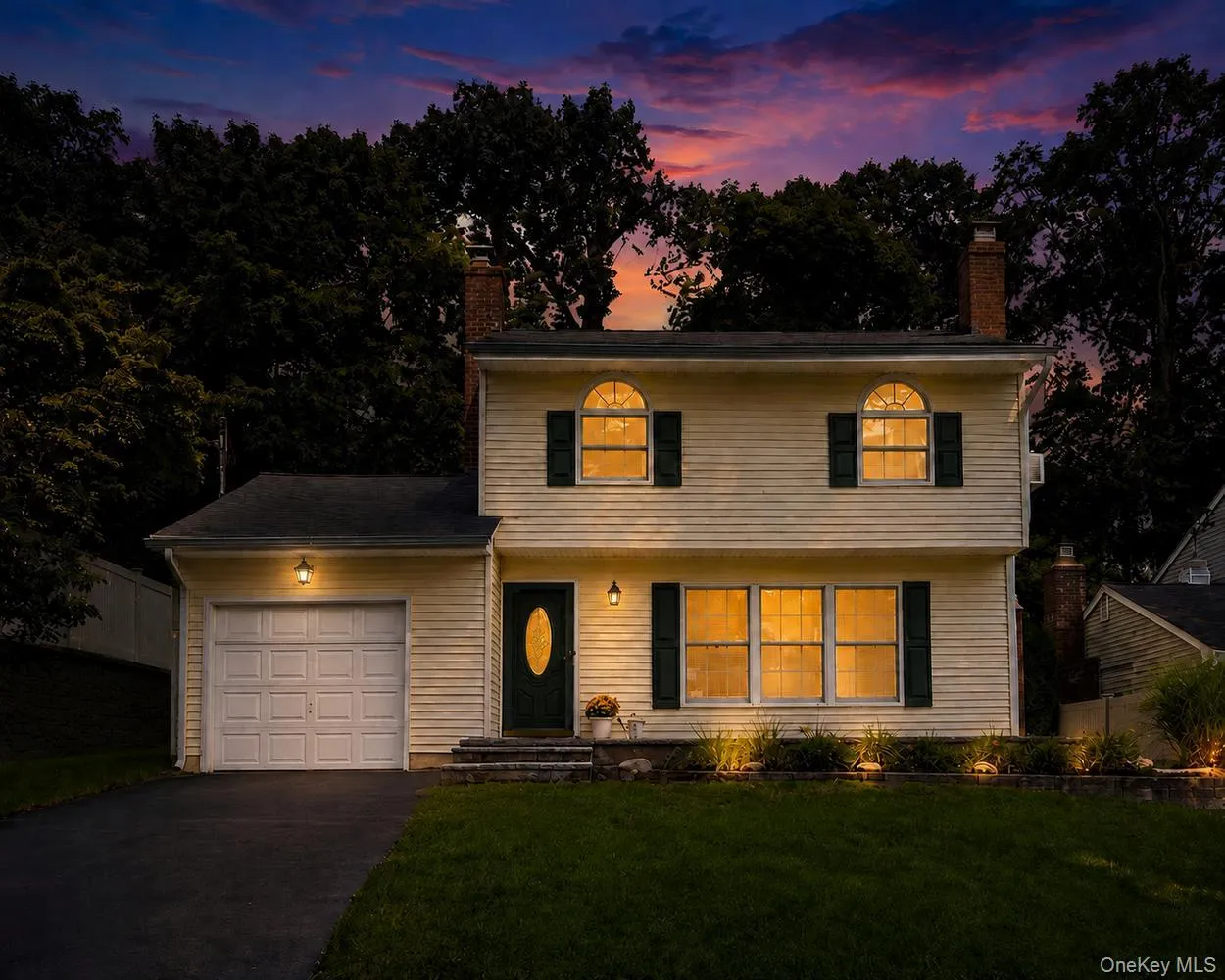 73 Maple Place, Huntington, NY, 3 Bedrooms Bedrooms, 7 Rooms Rooms,1 BathroomBathrooms,Residential,For Rent,Maple,0,1038123 73 Maple Place, Huntington, NY, 3 Bedrooms Bedrooms, 7 Rooms Rooms,1 BathroomBathrooms,Residential,For Rent,Maple,0,1038123