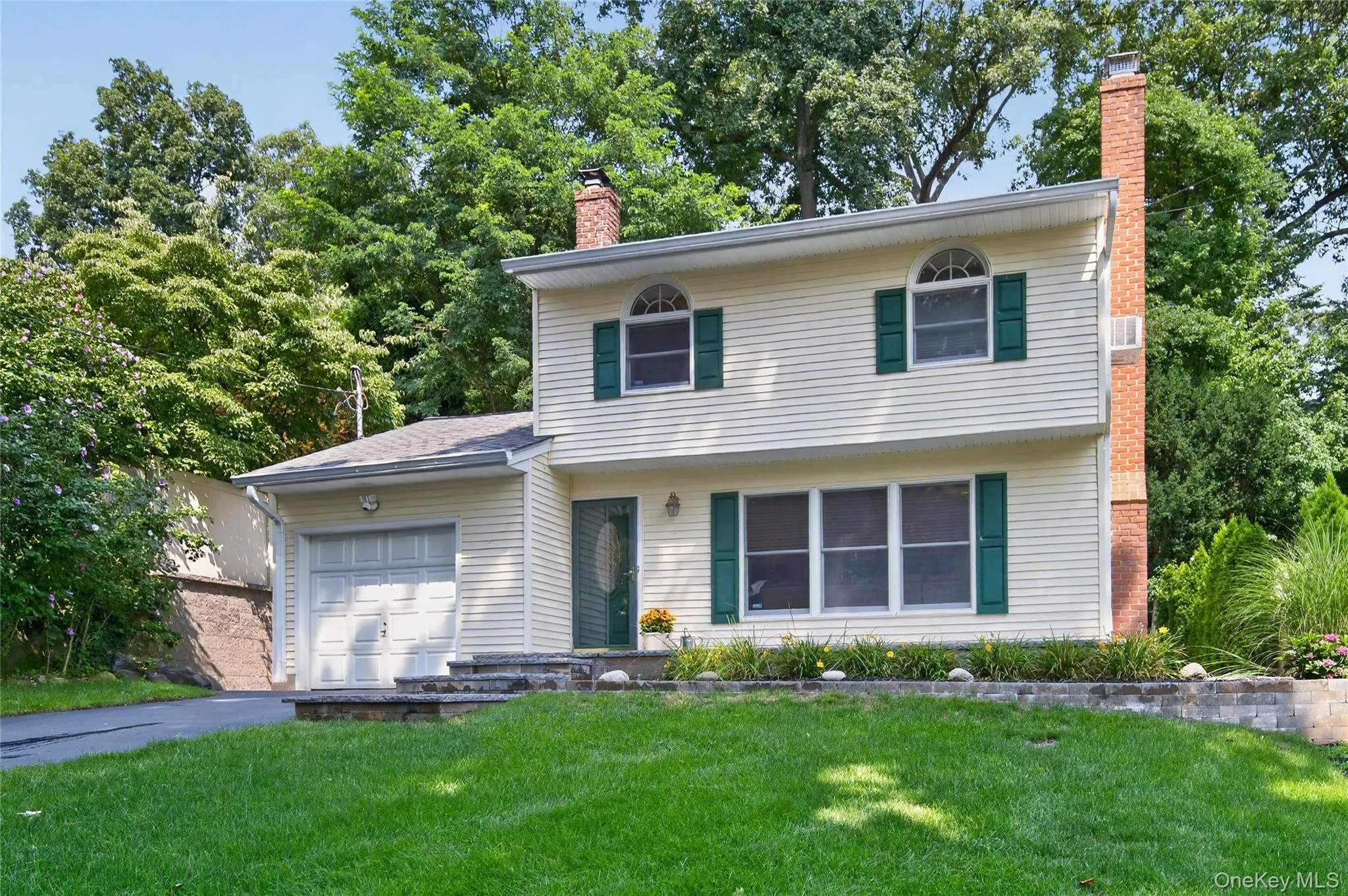 73 Maple Place, Huntington, NY, 3 Bedrooms Bedrooms, 7 Rooms Rooms,1 BathroomBathrooms,Residential,For Rent,Maple,0,1038123 73 Maple Place, Huntington, NY, 3 Bedrooms Bedrooms, 7 Rooms Rooms,1 BathroomBathrooms,Residential,For Rent,Maple,0,1038123