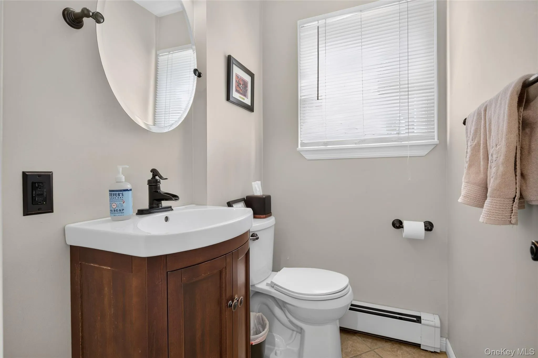 73 Maple Place, Huntington, NY, 3 Bedrooms Bedrooms, 7 Rooms Rooms,1 BathroomBathrooms,Residential,For Rent,Maple,0,1038123 73 Maple Place, Huntington, NY, 3 Bedrooms Bedrooms, 7 Rooms Rooms,1 BathroomBathrooms,Residential,For Rent,Maple,0,1038123