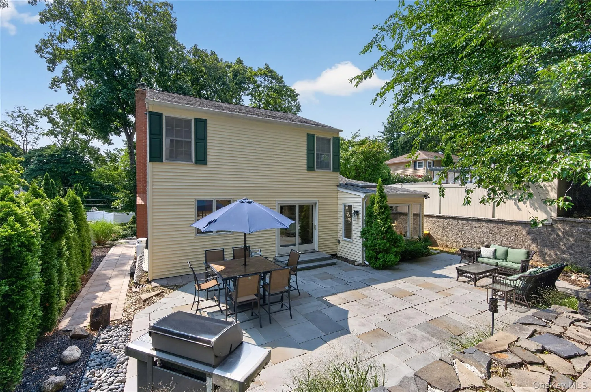 73 Maple Place, Huntington, NY, 3 Bedrooms Bedrooms, 7 Rooms Rooms,1 BathroomBathrooms,Residential,For Rent,Maple,0,1038123 73 Maple Place, Huntington, NY, 3 Bedrooms Bedrooms, 7 Rooms Rooms,1 BathroomBathrooms,Residential,For Rent,Maple,0,1038123