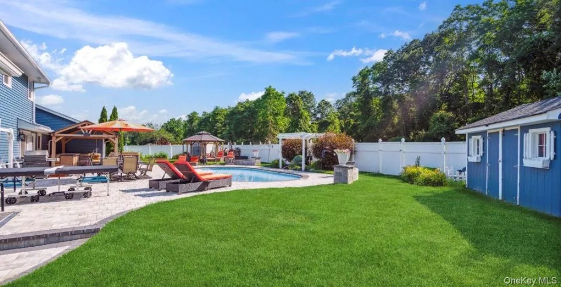 240 Woodhull Avenue, Brookhaven, NY, 5 Bedrooms Bedrooms, 11 Rooms Rooms,4 BathroomsBathrooms,Residential,For Rent,Woodhull,0,1038124 240 Woodhull Avenue, Brookhaven, NY, 5 Bedrooms Bedrooms, 11 Rooms Rooms,4 BathroomsBathrooms,Residential,For Rent,Woodhull,0,1038124