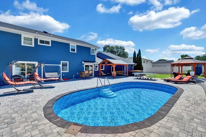 240 Woodhull Avenue, Brookhaven, NY, 5 Bedrooms Bedrooms, 11 Rooms Rooms,4 BathroomsBathrooms,Residential,For Rent,Woodhull,0,1038124 240 Woodhull Avenue, Brookhaven, NY, 5 Bedrooms Bedrooms, 11 Rooms Rooms,4 BathroomsBathrooms,Residential,For Rent,Woodhull,0,1038124