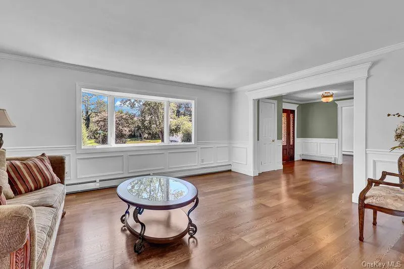 240 Woodhull Avenue, Brookhaven, NY, 5 Bedrooms Bedrooms, 11 Rooms Rooms,4 BathroomsBathrooms,Residential,For Rent,Woodhull,0,1038124 240 Woodhull Avenue, Brookhaven, NY, 5 Bedrooms Bedrooms, 11 Rooms Rooms,4 BathroomsBathrooms,Residential,For Rent,Woodhull,0,1038124