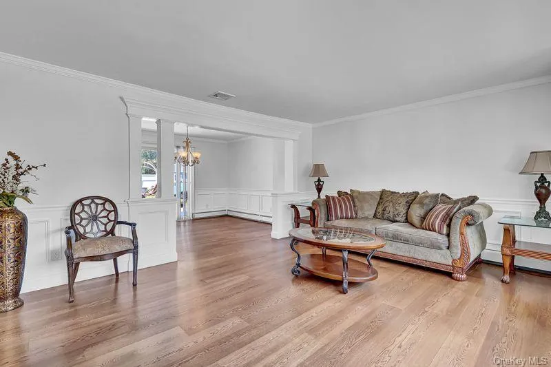 240 Woodhull Avenue, Brookhaven, NY, 5 Bedrooms Bedrooms, 11 Rooms Rooms,4 BathroomsBathrooms,Residential,For Rent,Woodhull,0,1038124 240 Woodhull Avenue, Brookhaven, NY, 5 Bedrooms Bedrooms, 11 Rooms Rooms,4 BathroomsBathrooms,Residential,For Rent,Woodhull,0,1038124