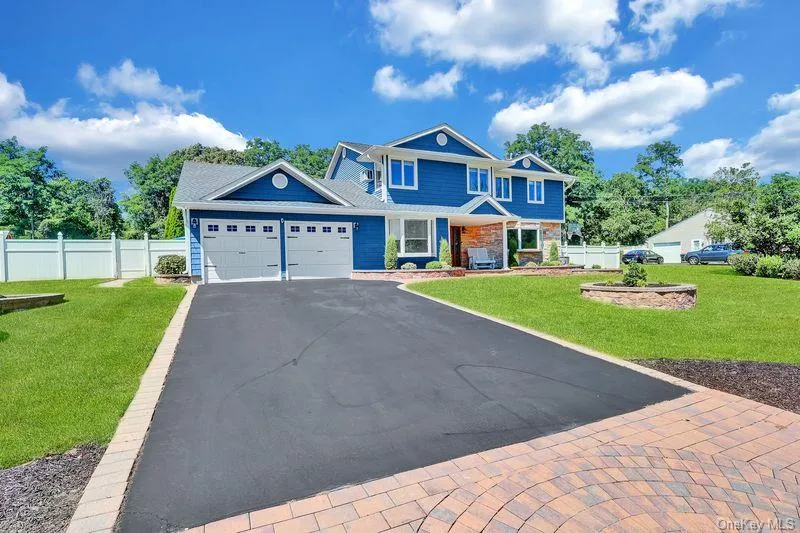 240 Woodhull Avenue, Brookhaven, NY, 5 Bedrooms Bedrooms, 11 Rooms Rooms,4 BathroomsBathrooms,Residential,For Rent,Woodhull,0,1038124 240 Woodhull Avenue, Brookhaven, NY, 5 Bedrooms Bedrooms, 11 Rooms Rooms,4 BathroomsBathrooms,Residential,For Rent,Woodhull,0,1038124