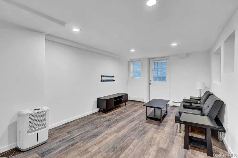 240 Woodhull Avenue, Brookhaven, NY, 5 Bedrooms Bedrooms, 11 Rooms Rooms,4 BathroomsBathrooms,Residential,For Rent,Woodhull,0,1038124 240 Woodhull Avenue, Brookhaven, NY, 5 Bedrooms Bedrooms, 11 Rooms Rooms,4 BathroomsBathrooms,Residential,For Rent,Woodhull,0,1038124