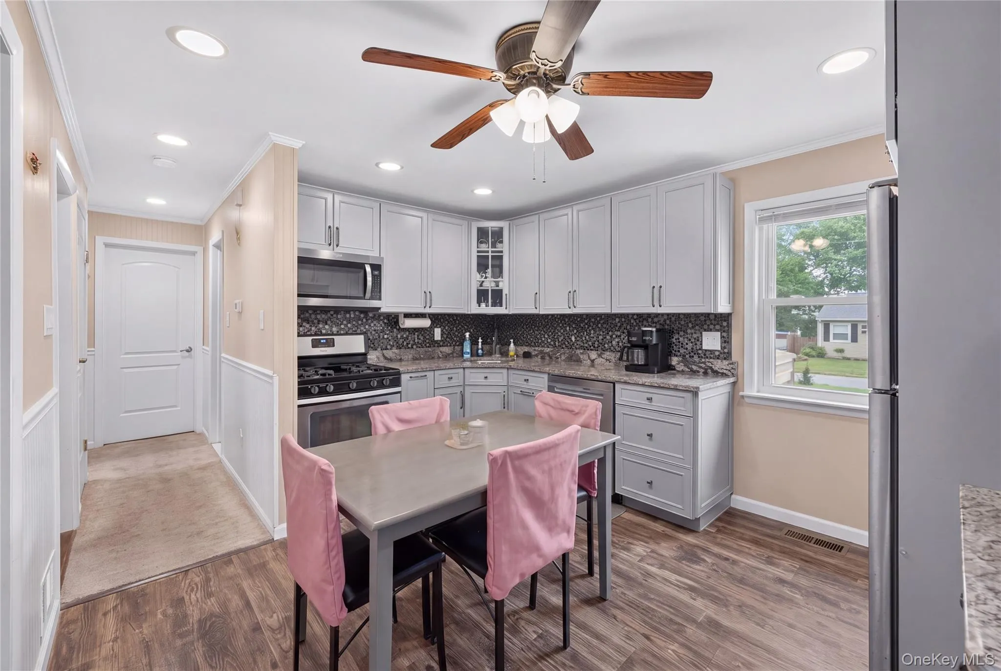 17 Heathcote Road, Babylon, NY, 4 Bedrooms Bedrooms, 8 Rooms Rooms,2 BathroomsBathrooms,Residential,For Rent,Heathcote,0,1038125 17 Heathcote Road, Babylon, NY, 4 Bedrooms Bedrooms, 8 Rooms Rooms,2 BathroomsBathrooms,Residential,For Rent,Heathcote,0,1038125