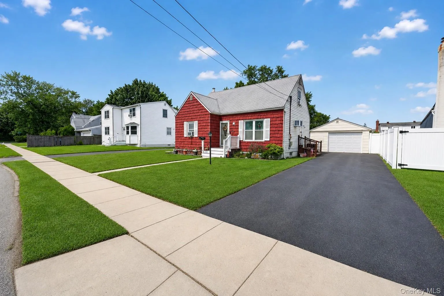 17 Heathcote Road, Babylon, NY, 4 Bedrooms Bedrooms, 8 Rooms Rooms,2 BathroomsBathrooms,Residential,For Rent,Heathcote,0,1038125 17 Heathcote Road, Babylon, NY, 4 Bedrooms Bedrooms, 8 Rooms Rooms,2 BathroomsBathrooms,Residential,For Rent,Heathcote,0,1038125